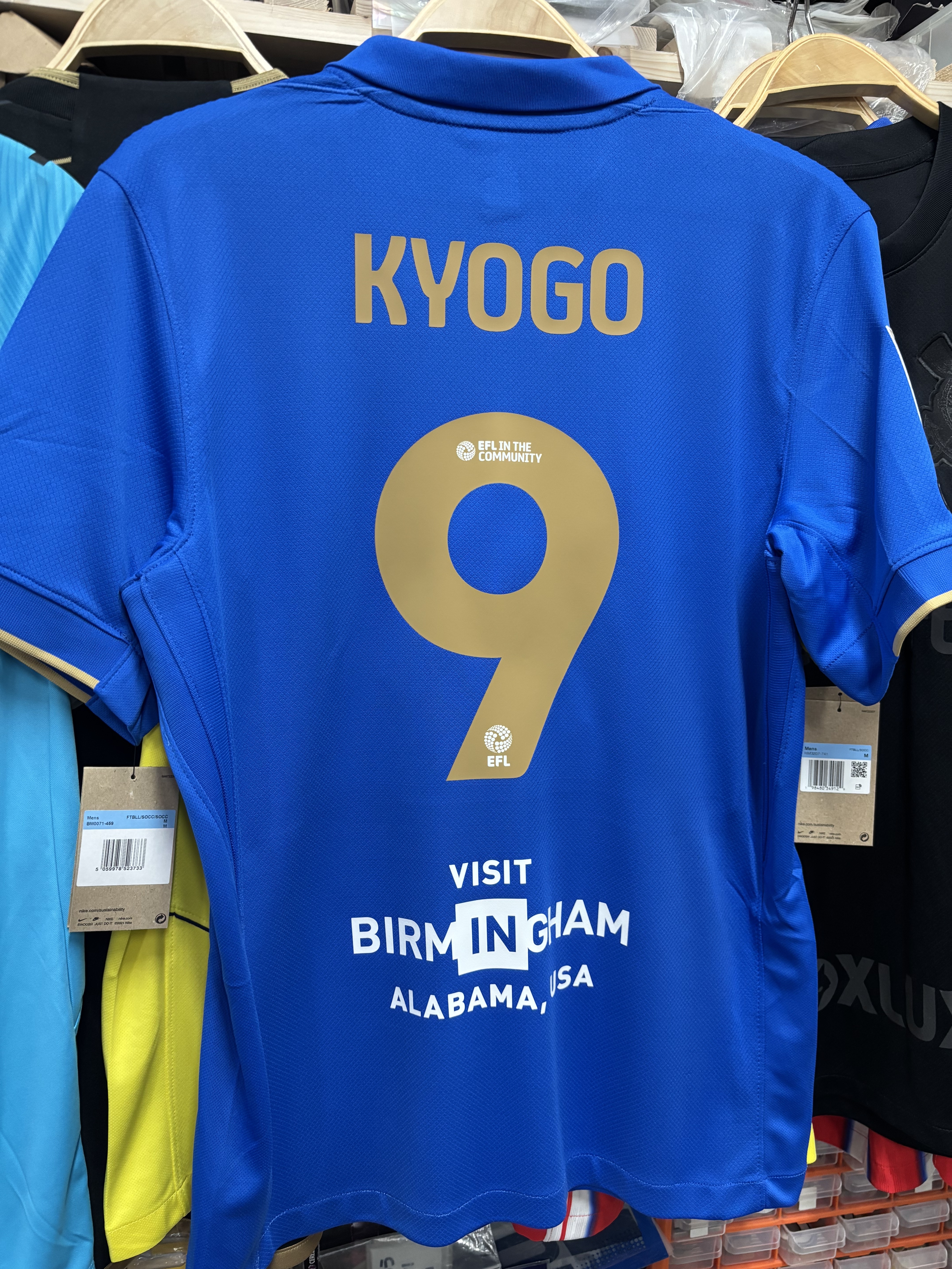 25-26伯明翰主場球衣