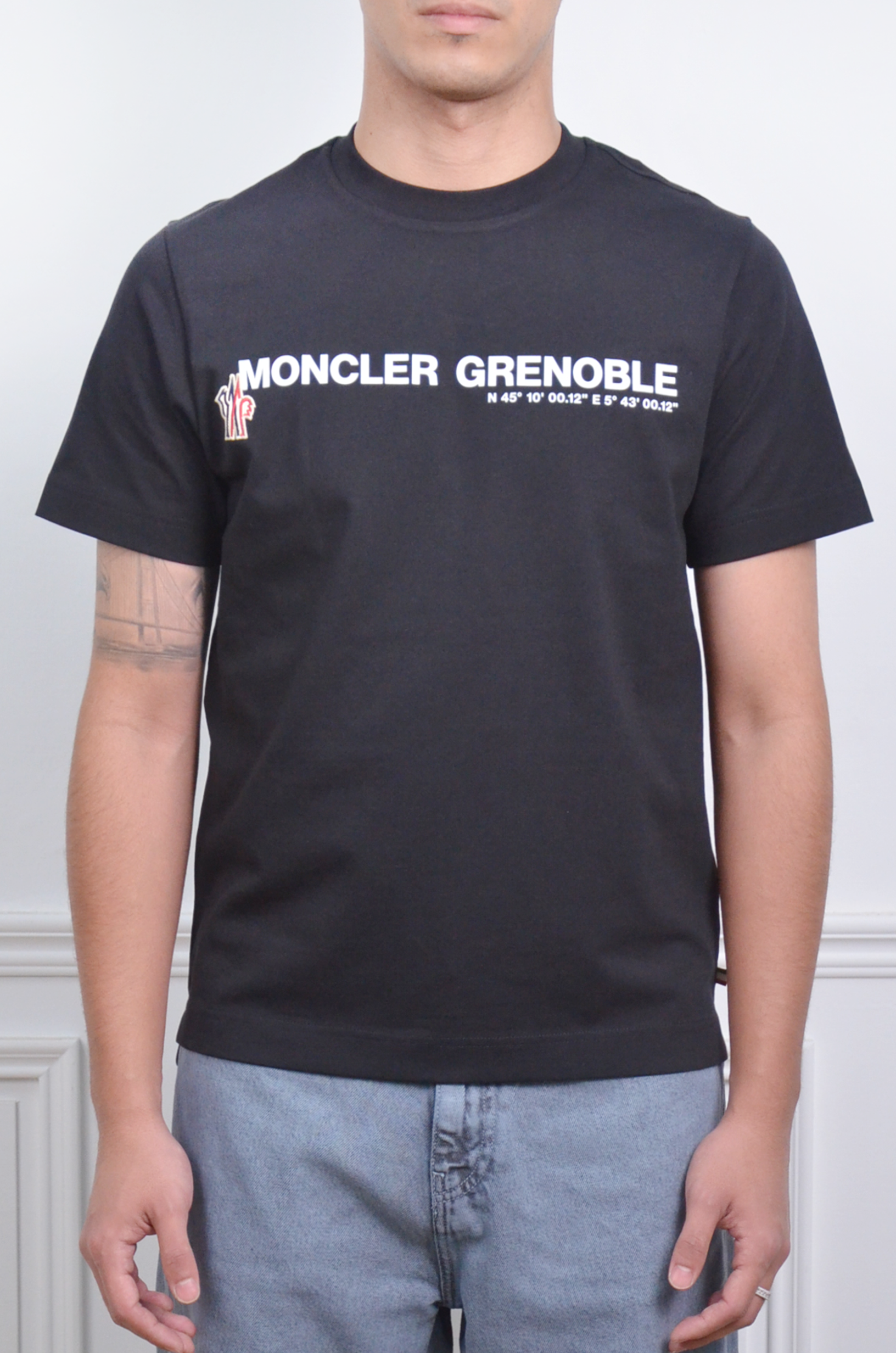 Moncler Grenoble 大LOGO印花短袖【K20978 C0000189AW1】