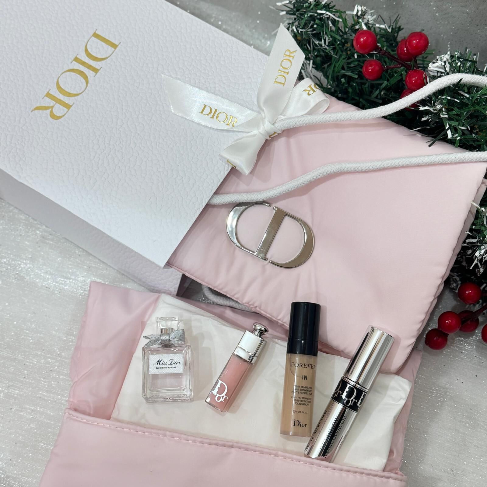 Dior Beauty 經典彩妝旅行套裝