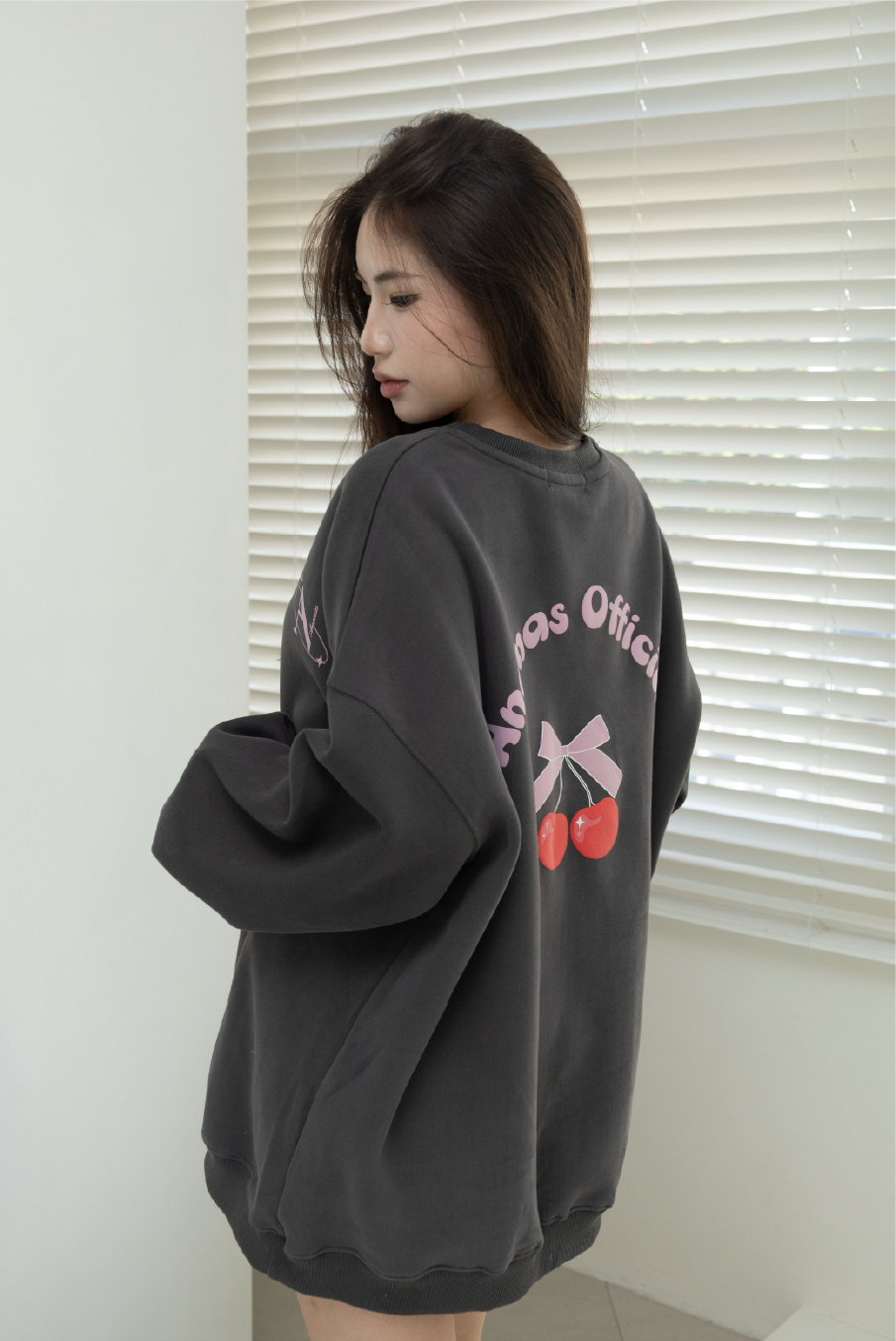 [ Ananas設計款✨] 品牌LOGO櫻桃大學T