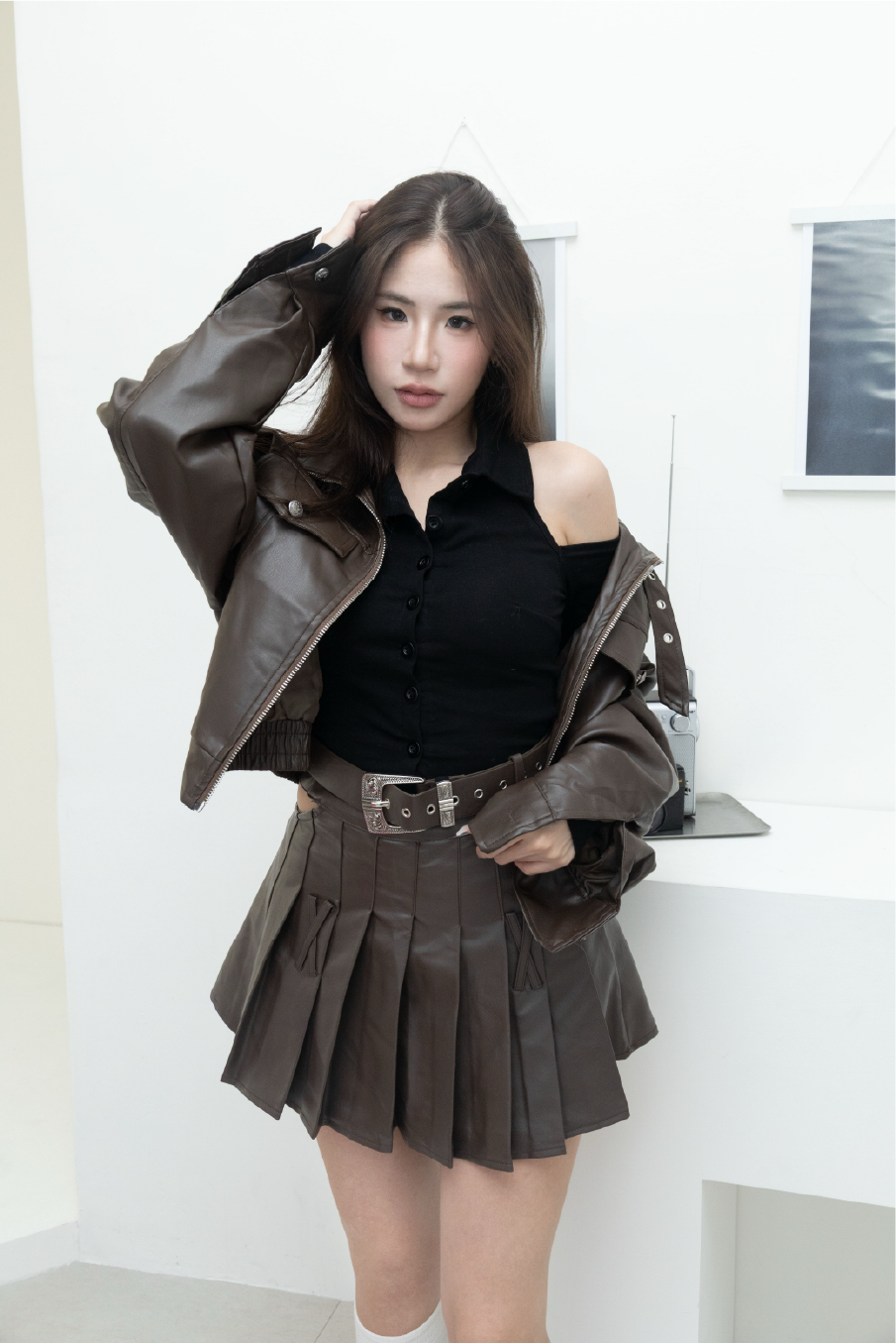 皮帶造型短版皮外套