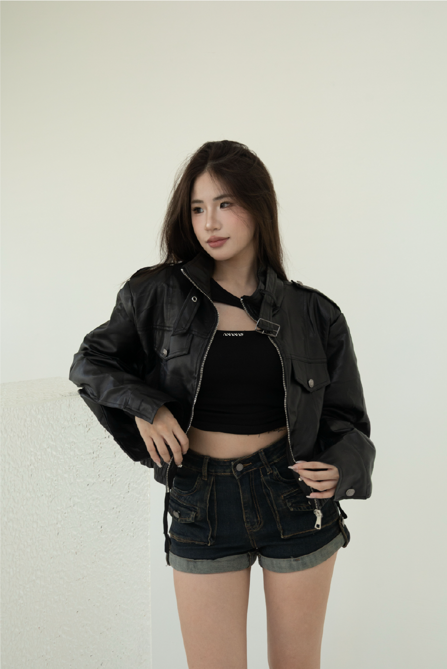 皮帶造型短版皮外套