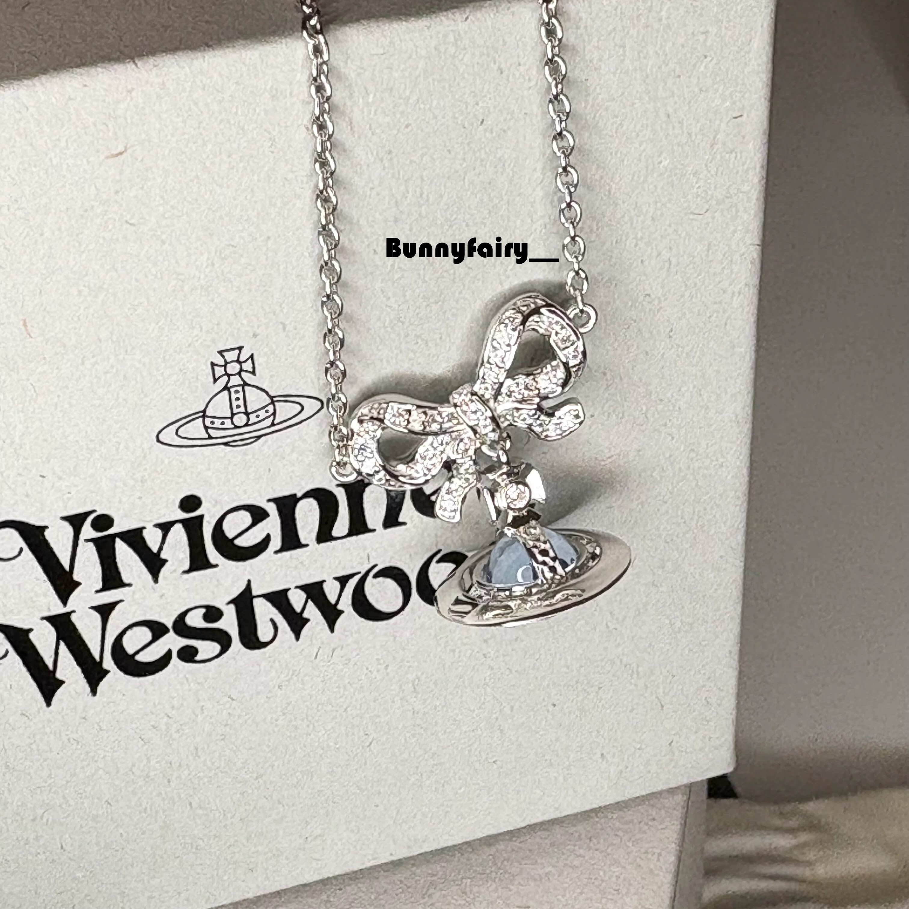 Vivienne Westwood蝴蝶結項鍊