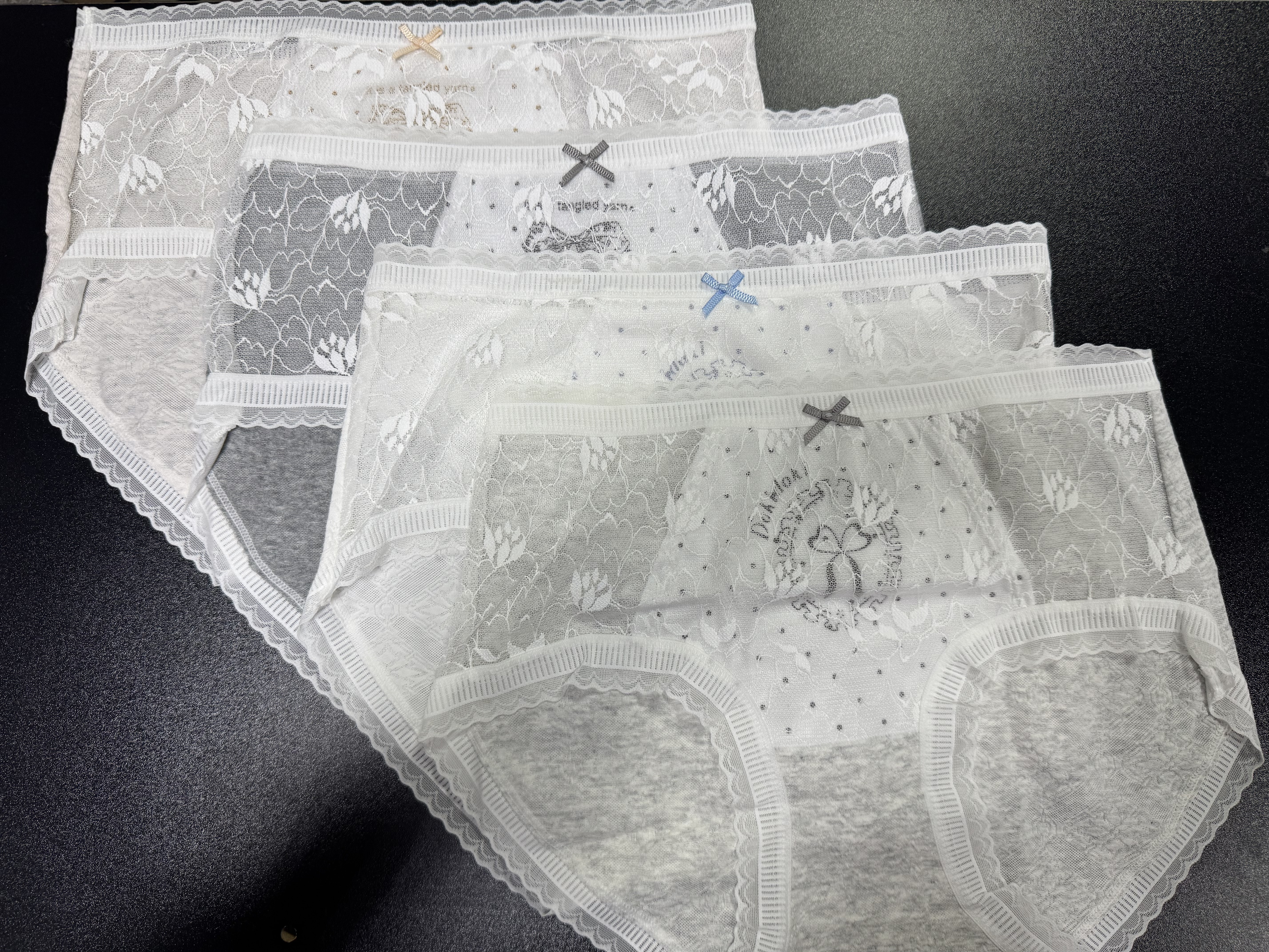 LACE併蝴蝶內褲 一套四條（深灰/花灰/粉/白） 滿$300包郵