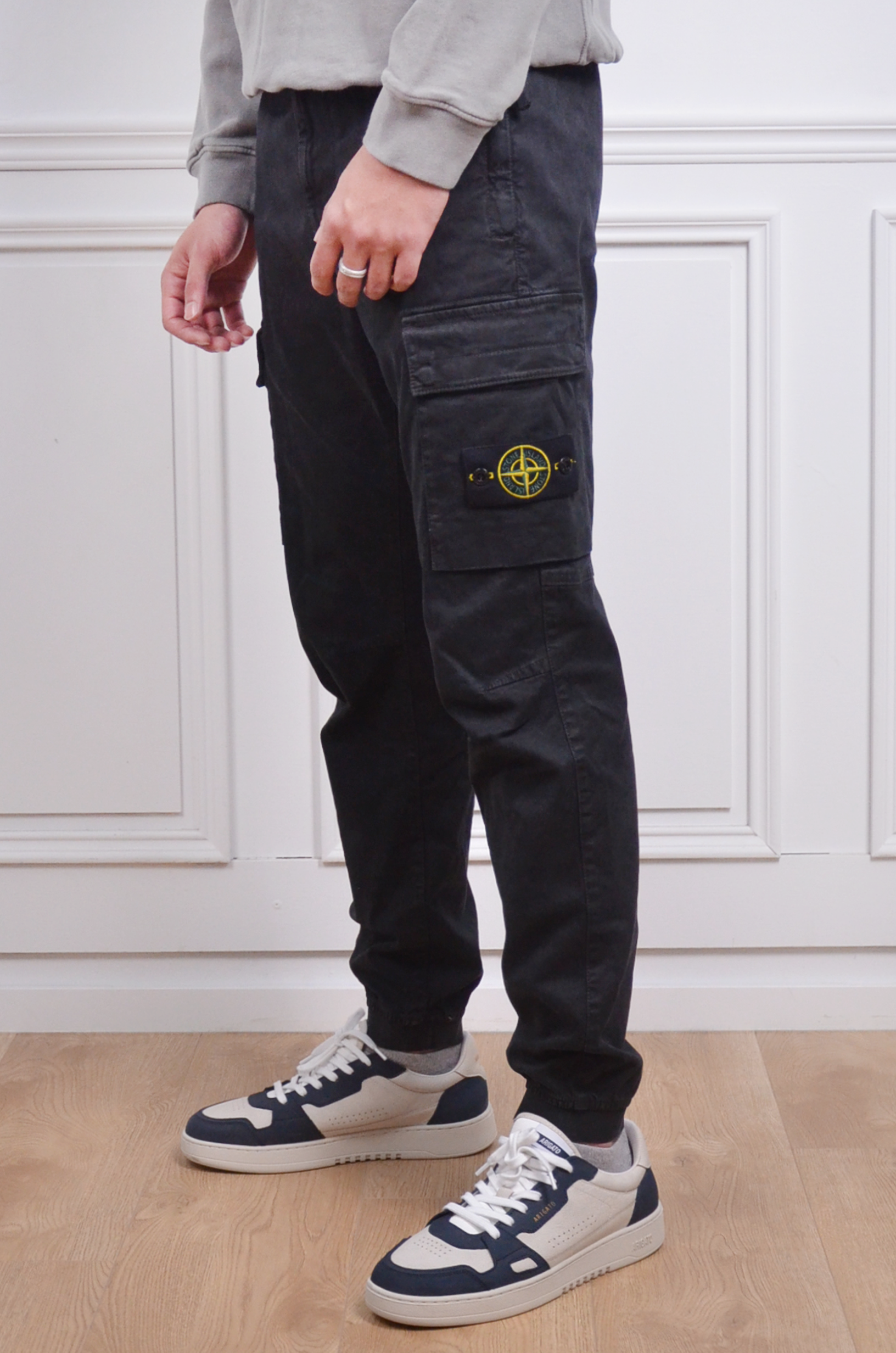 Stone Island 工裝直筒長褲-黑【K2S153100033S00L1V0129】