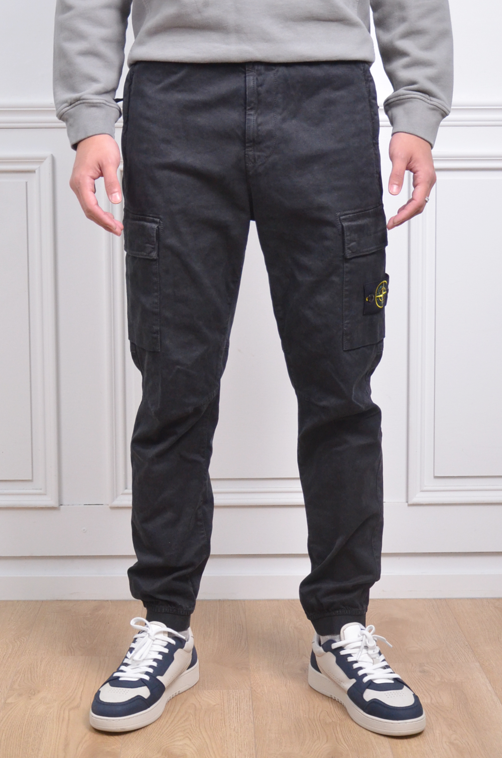 Stone Island 工裝直筒長褲-黑【K2S153100033S00L1V0129】