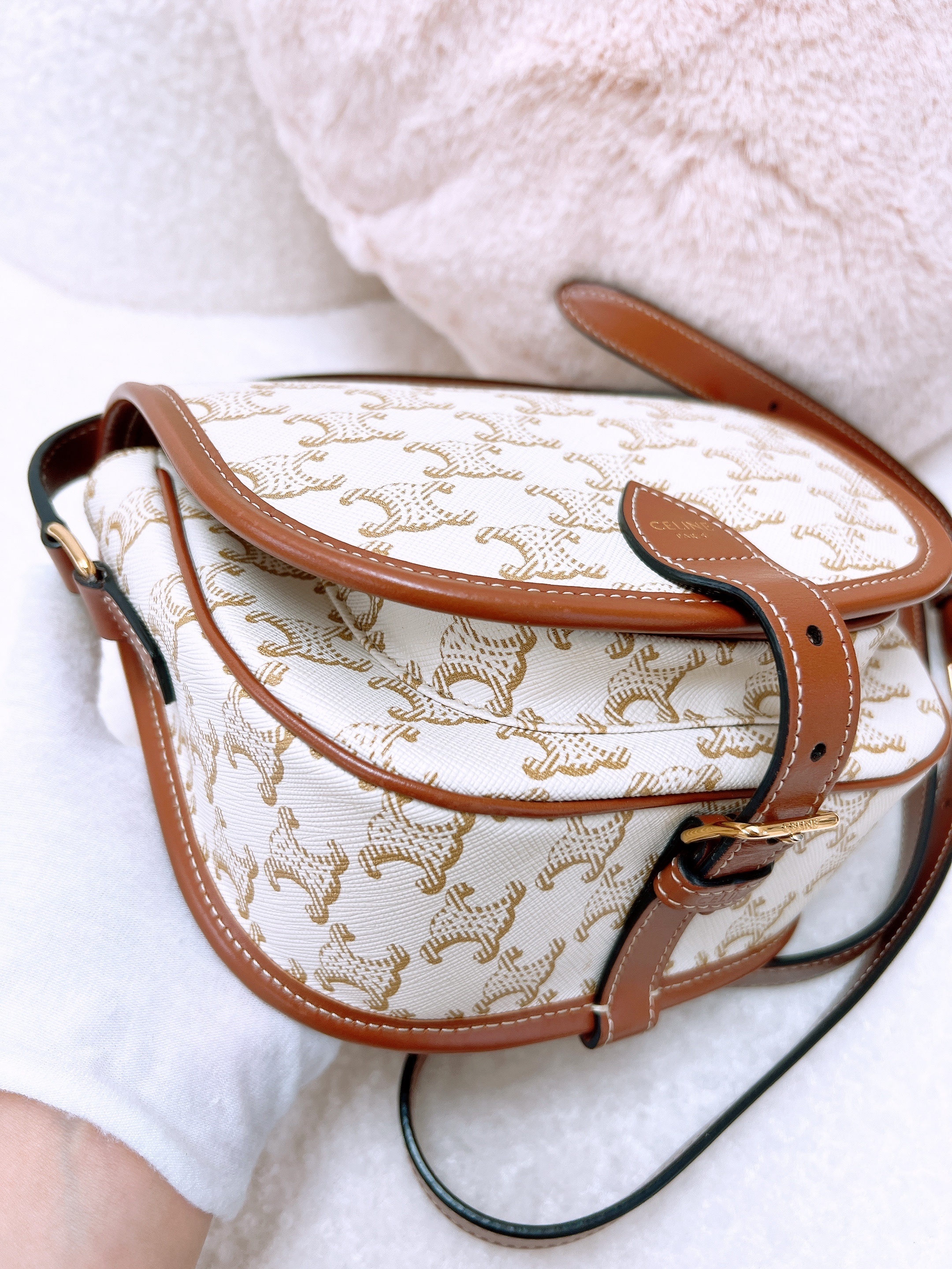 Celine folco medium (white monogram)