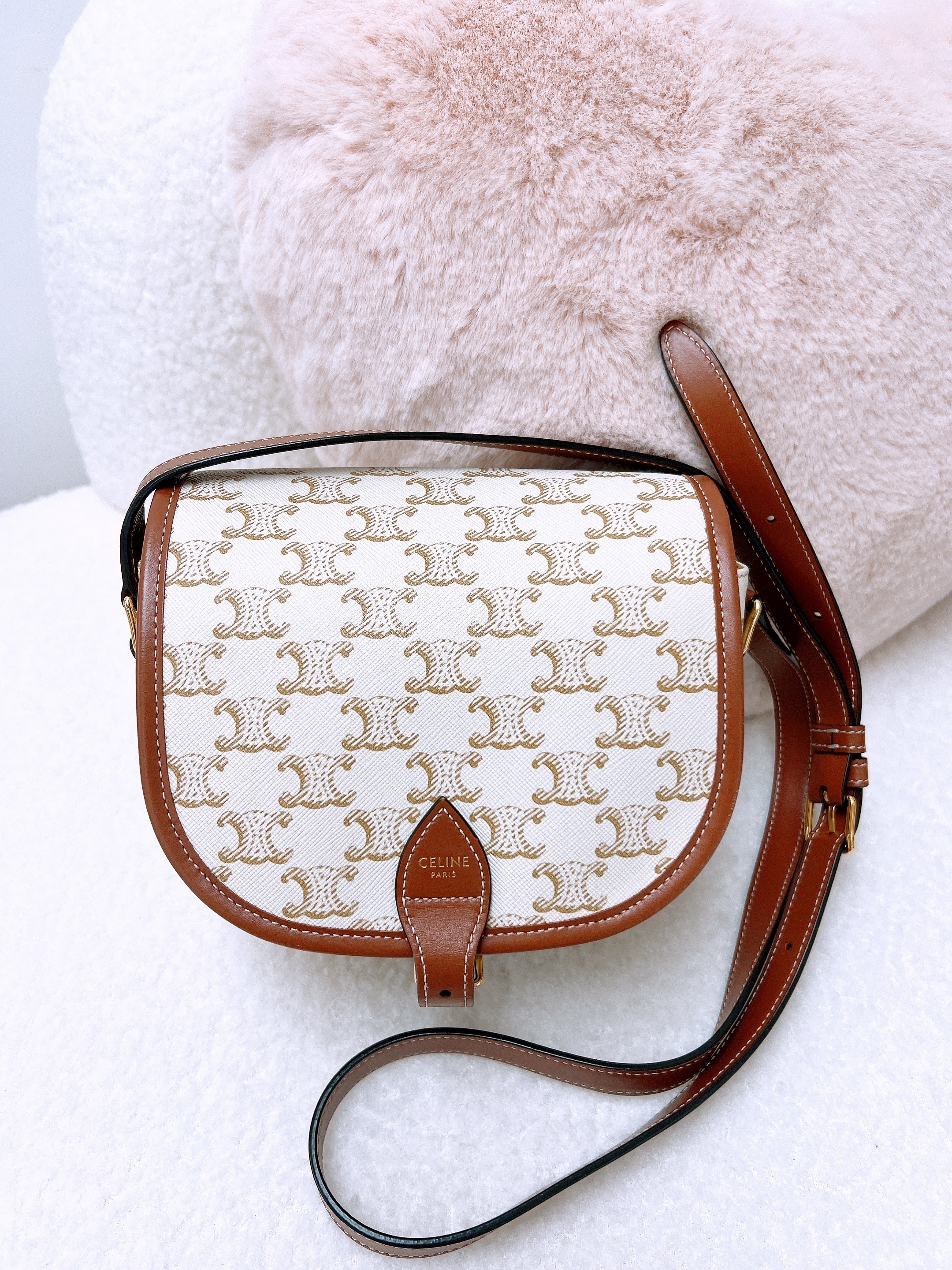 Celine folco medium (white monogram)