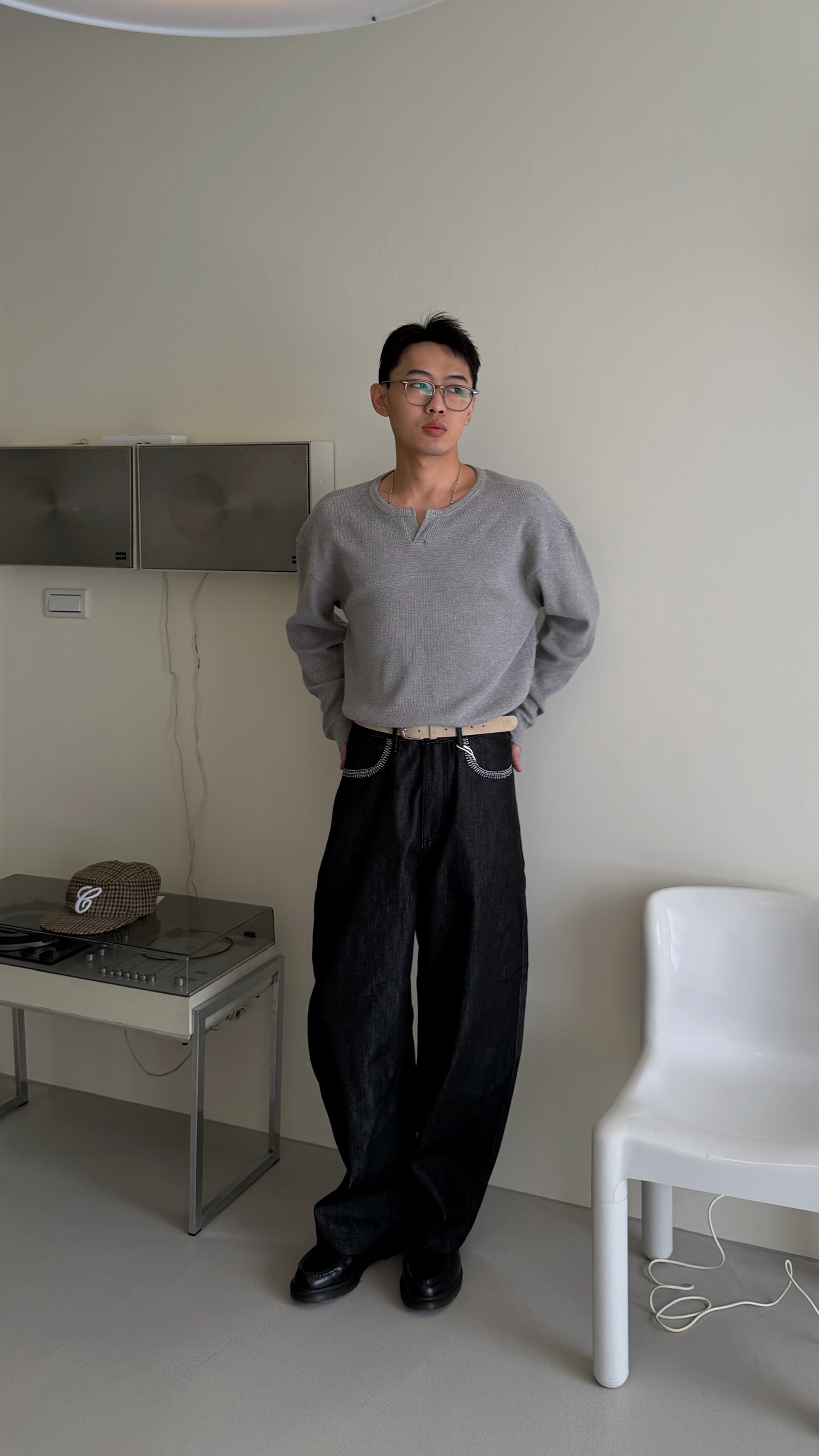 造型小V領華夫格長袖上衣