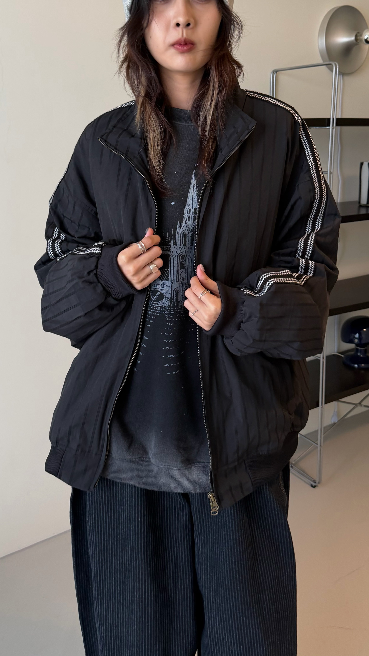 造型壓紋車線夾克