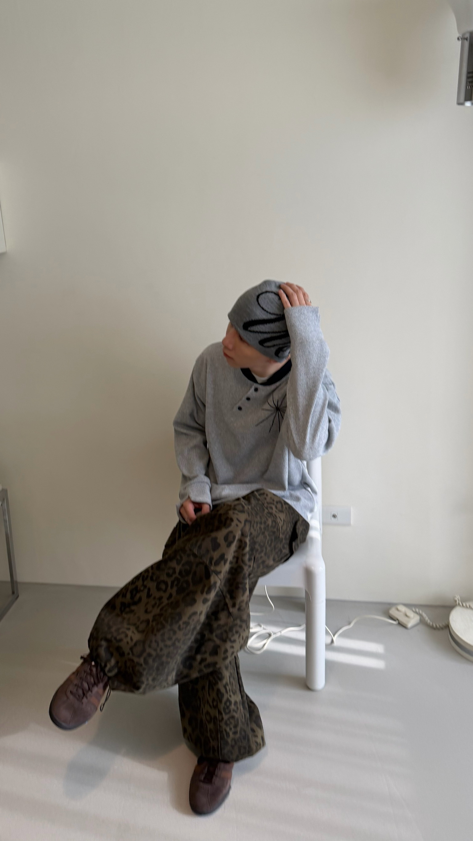 刺繡斜扣華夫格上衣🖤