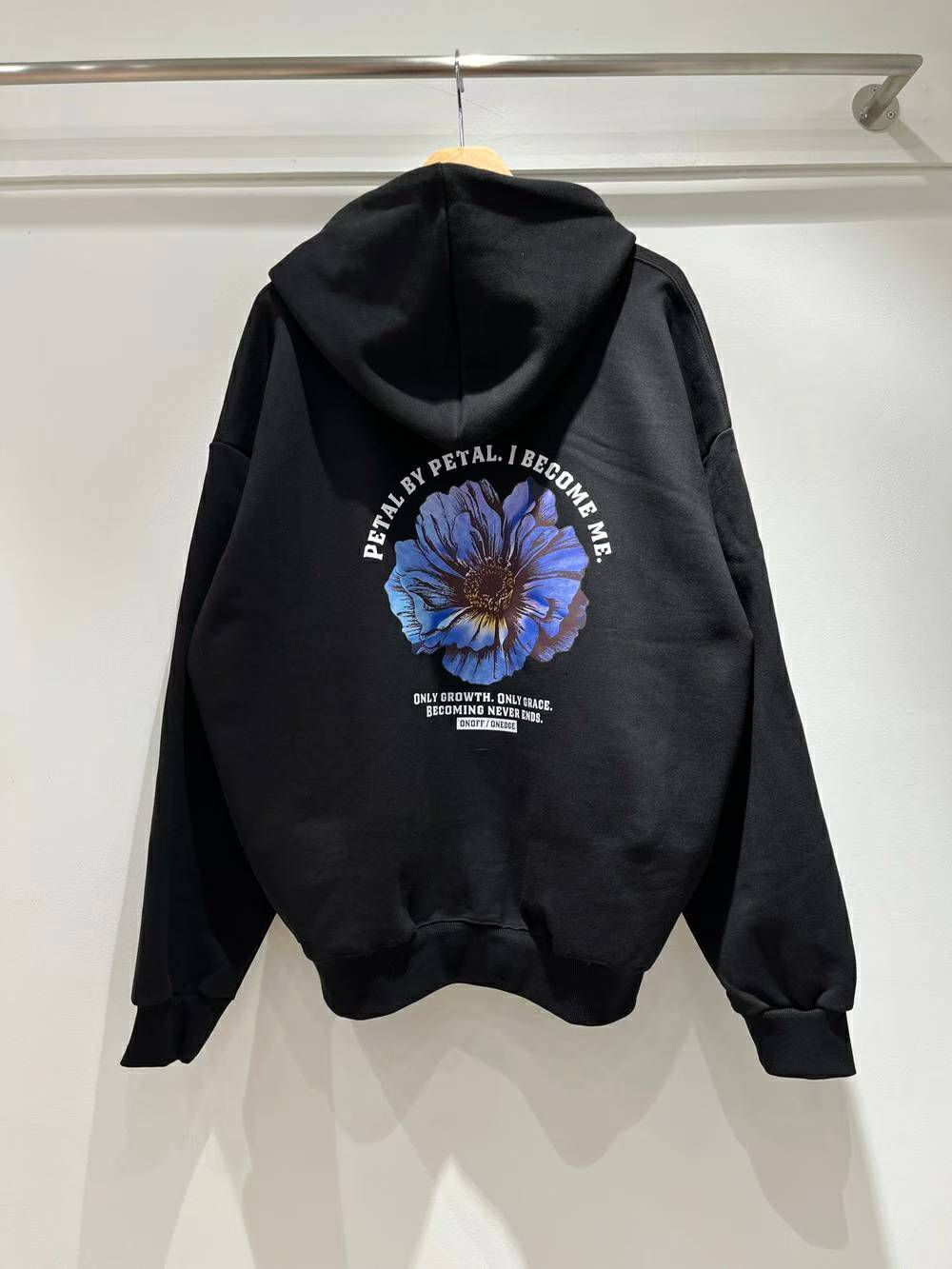 英文字圖案連帽衛衣 10.GVTY-0242T