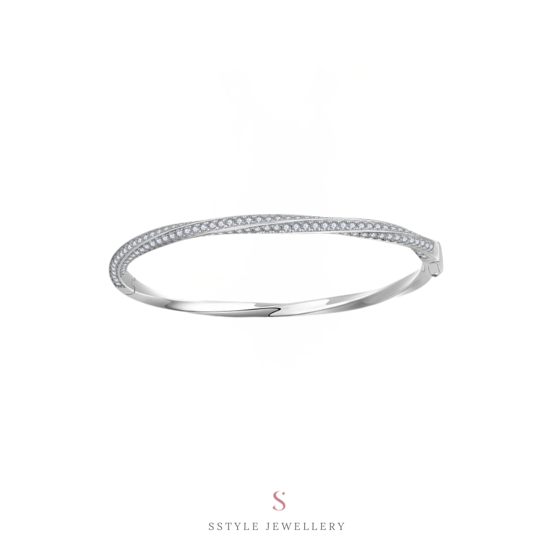 【Preorder】Spiral Moissnaite Bangle