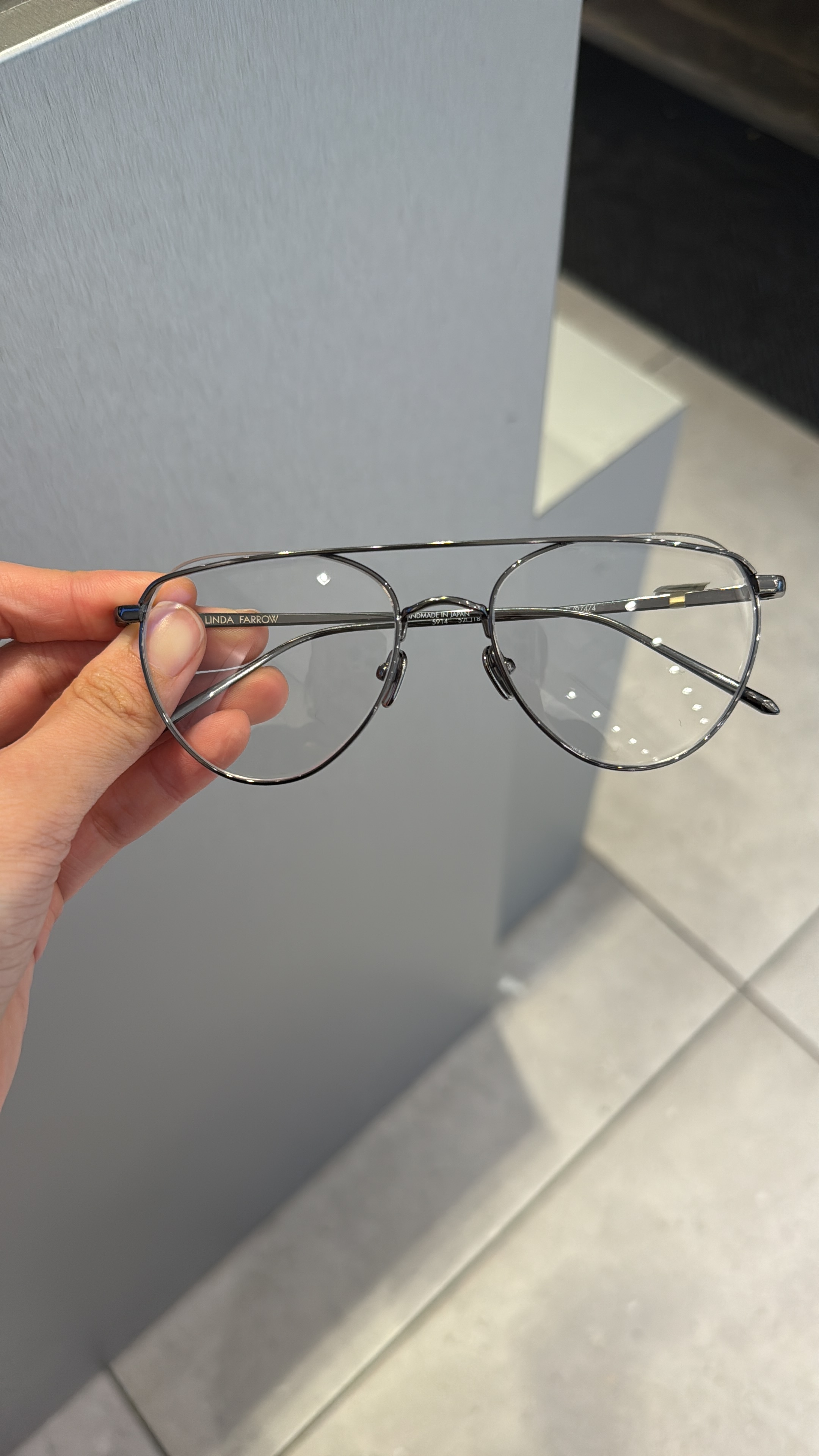 Linda Farrow LF974c4