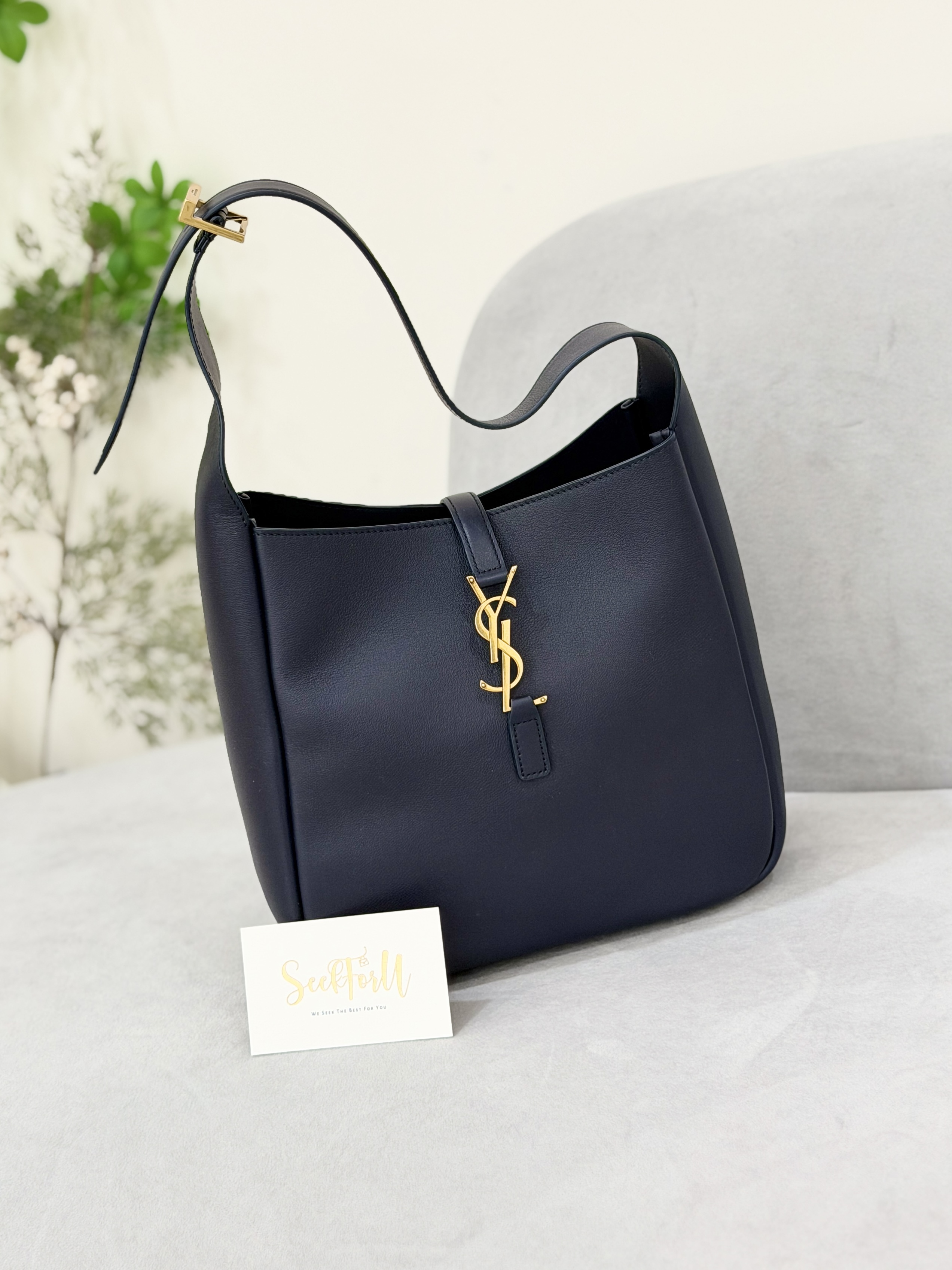 YSL LE 5 À 7 Supple Small Hobo