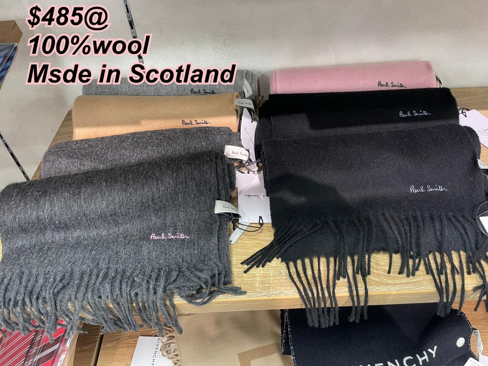 31/10 Paul Smith 字頸巾/ 多色