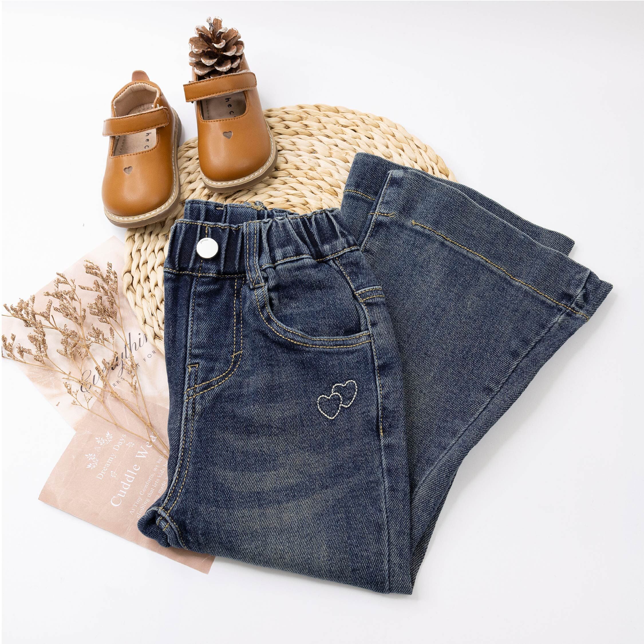 【H55538】浪漫愛心刺繡微喇叭牛仔褲