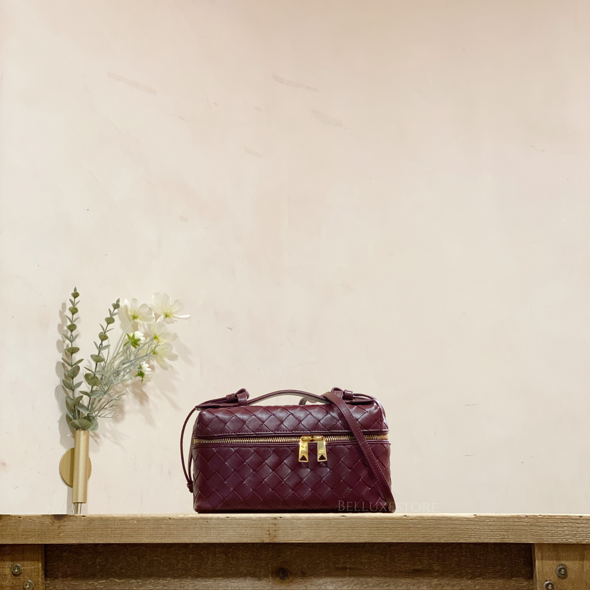 [Brand new] BV vanity bag red