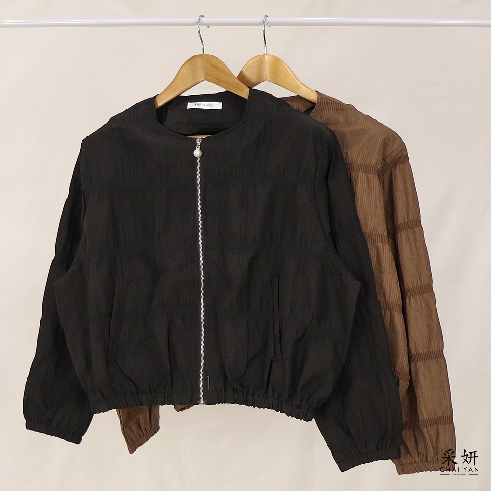 皺褶布珍珠拉鍊圓領長袖外套