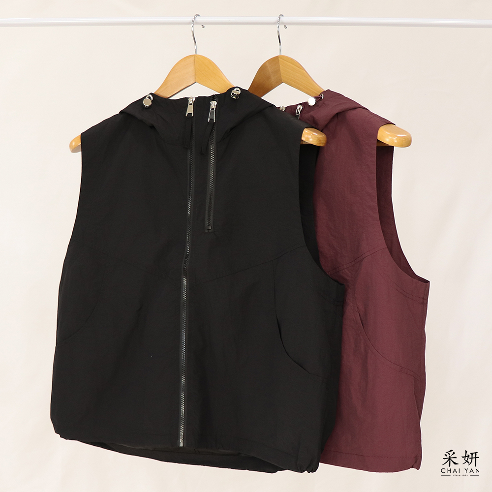 素色拉鏈連帽背心外套