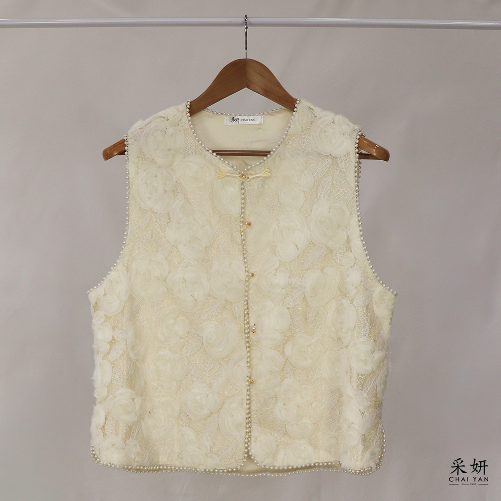 蕾絲花朵珍珠水晶排釦背心