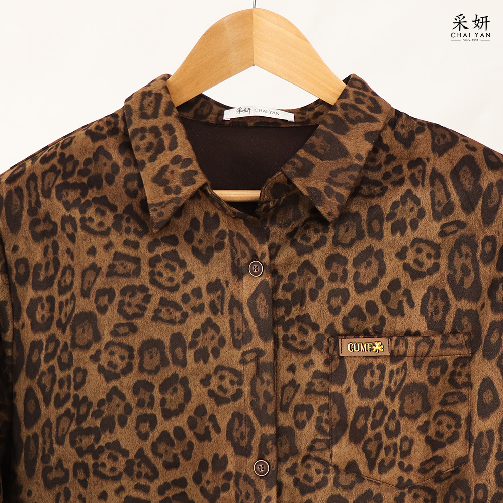 豹紋口袋字母皮標襯衫長袖上衣