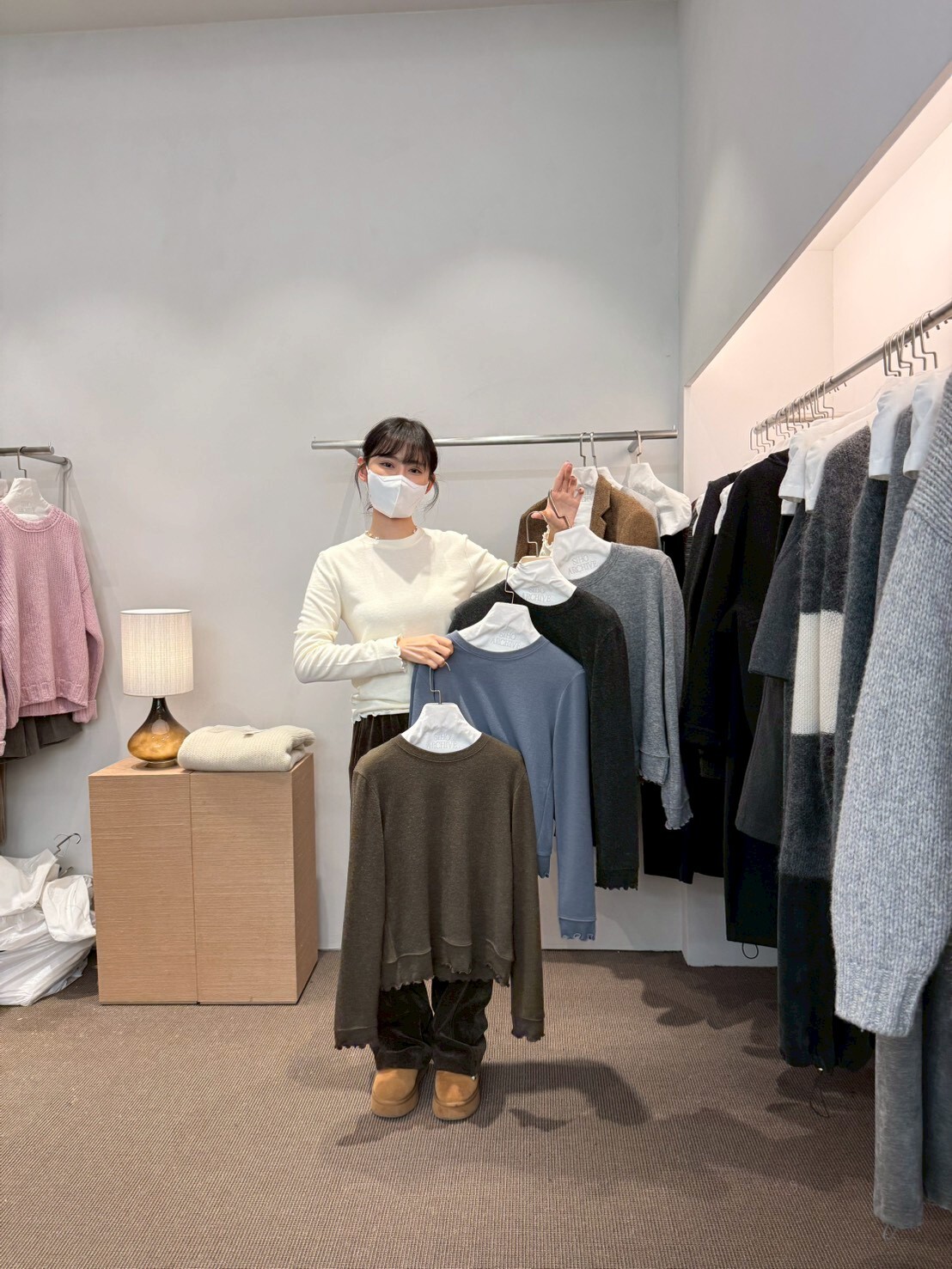 AP5120 木耳邊圓領棉質上衣