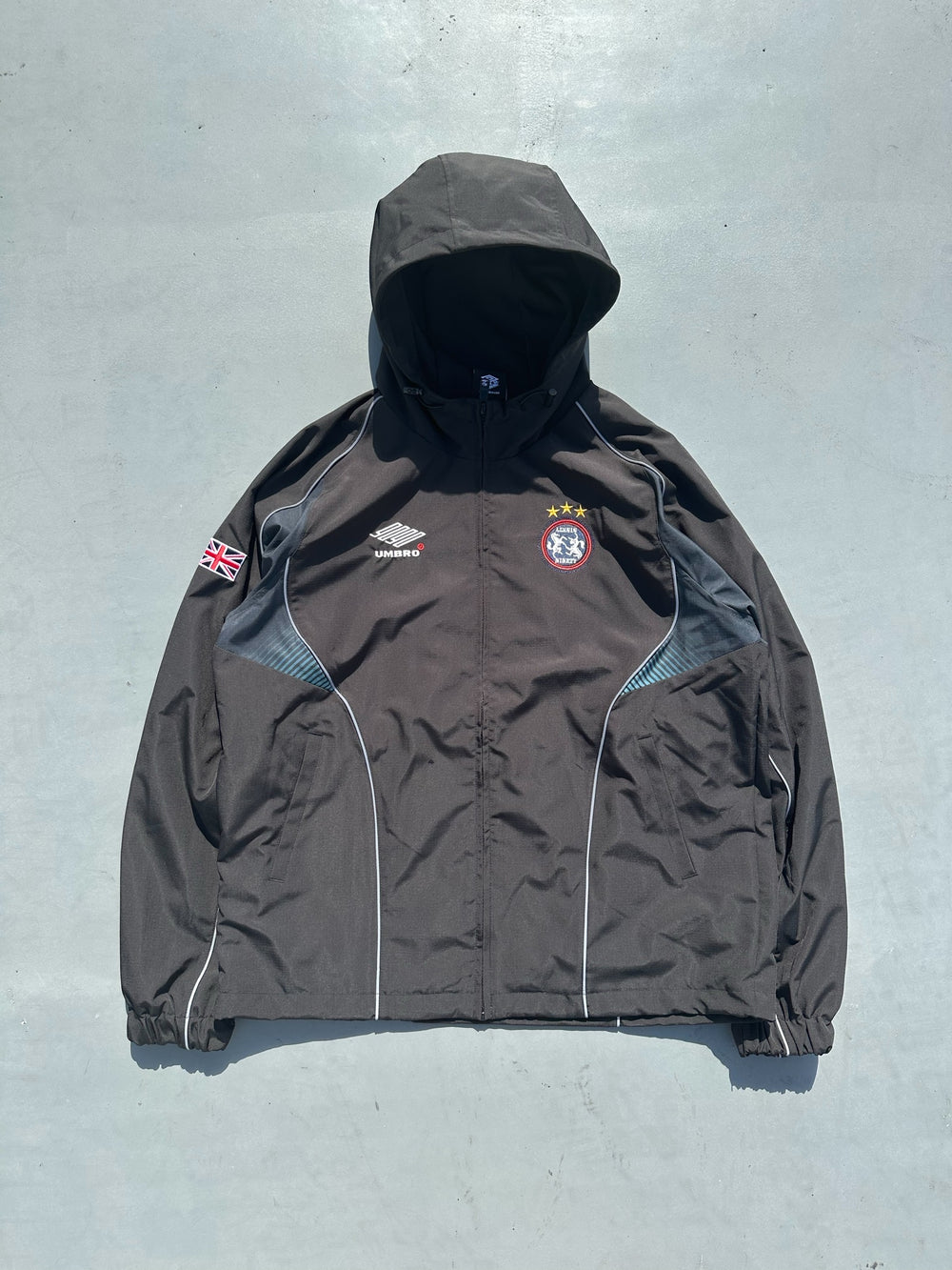 2025AW 9090 × umbro Gradation Nylon Hooded Jascket 聯名