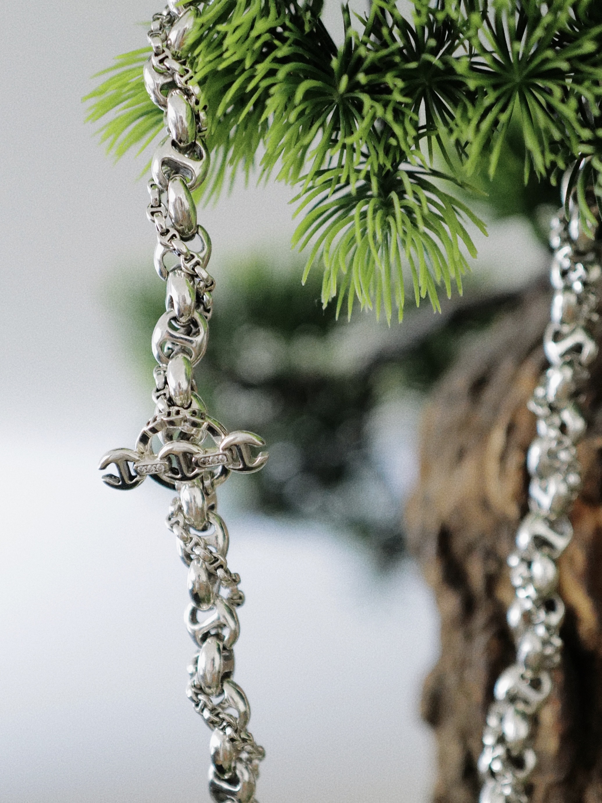 HB11491 Sterling Silver 10mm Open Link Necklace w/Wrapped Micro Chain , White Diamond Toggle 22"