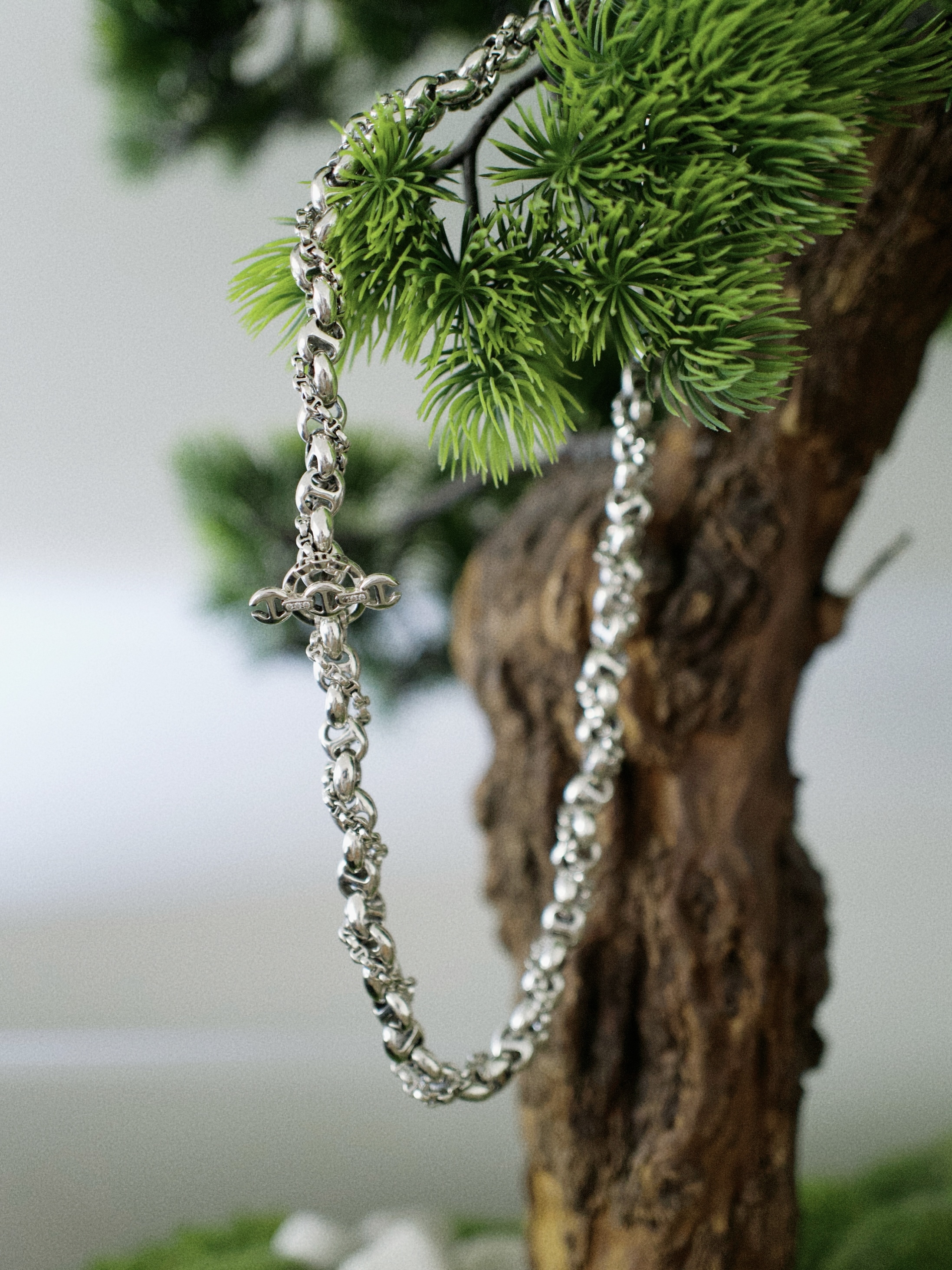 HB11491 Sterling Silver 10mm Open Link Necklace w/Wrapped Micro Chain , White Diamond Toggle 22"