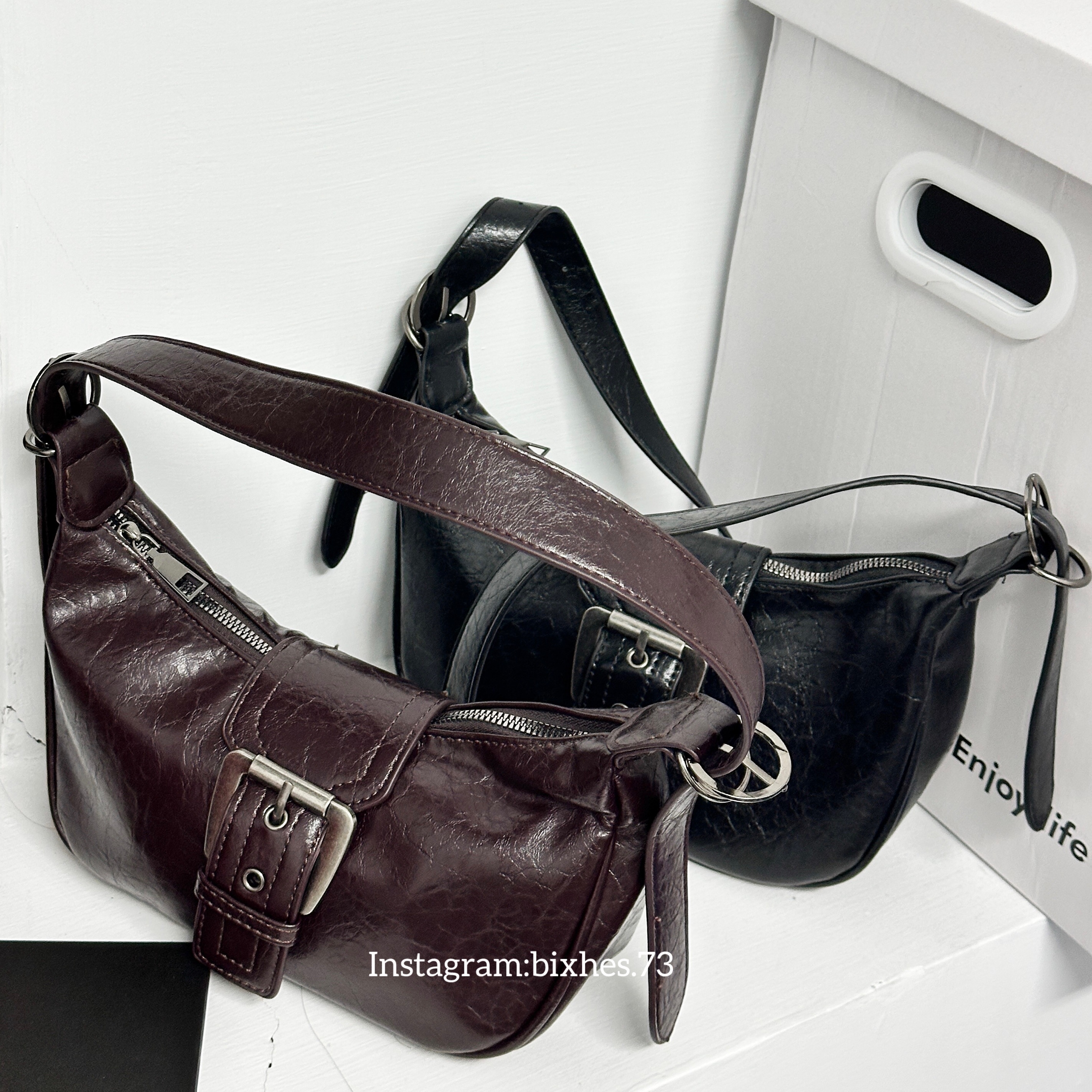 大銀扣牛角小包(M00018)