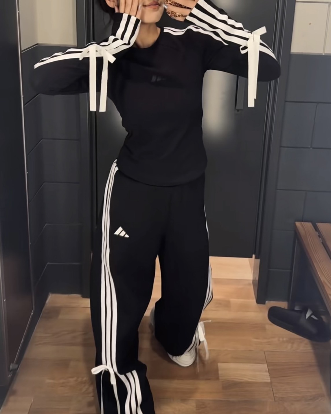 【預購】ADIDAS W 圓領合身 蝴蝶結上衣 3色 KG3862