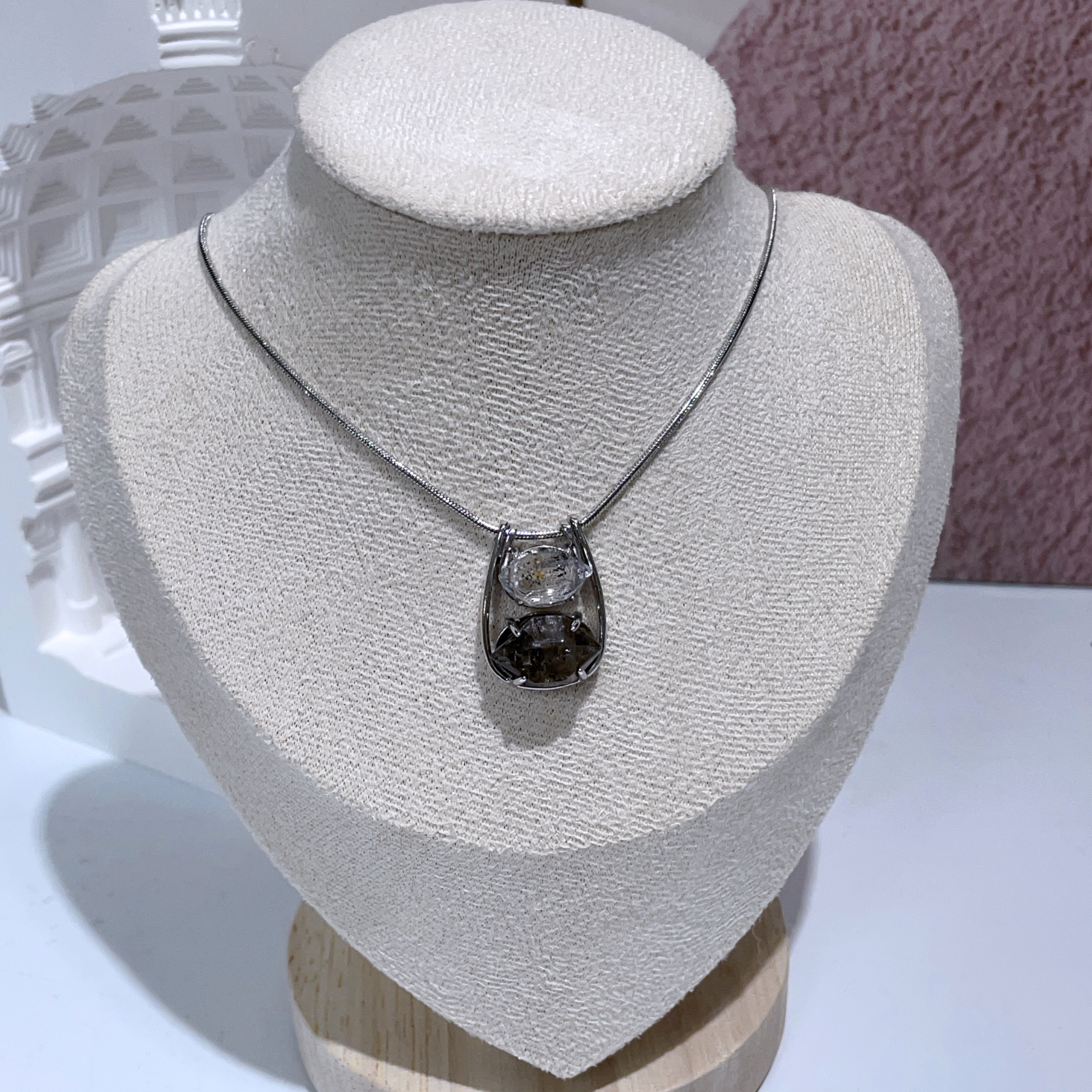 雙尖閃靈鑽原石配蛇骨頸鏈 50cm