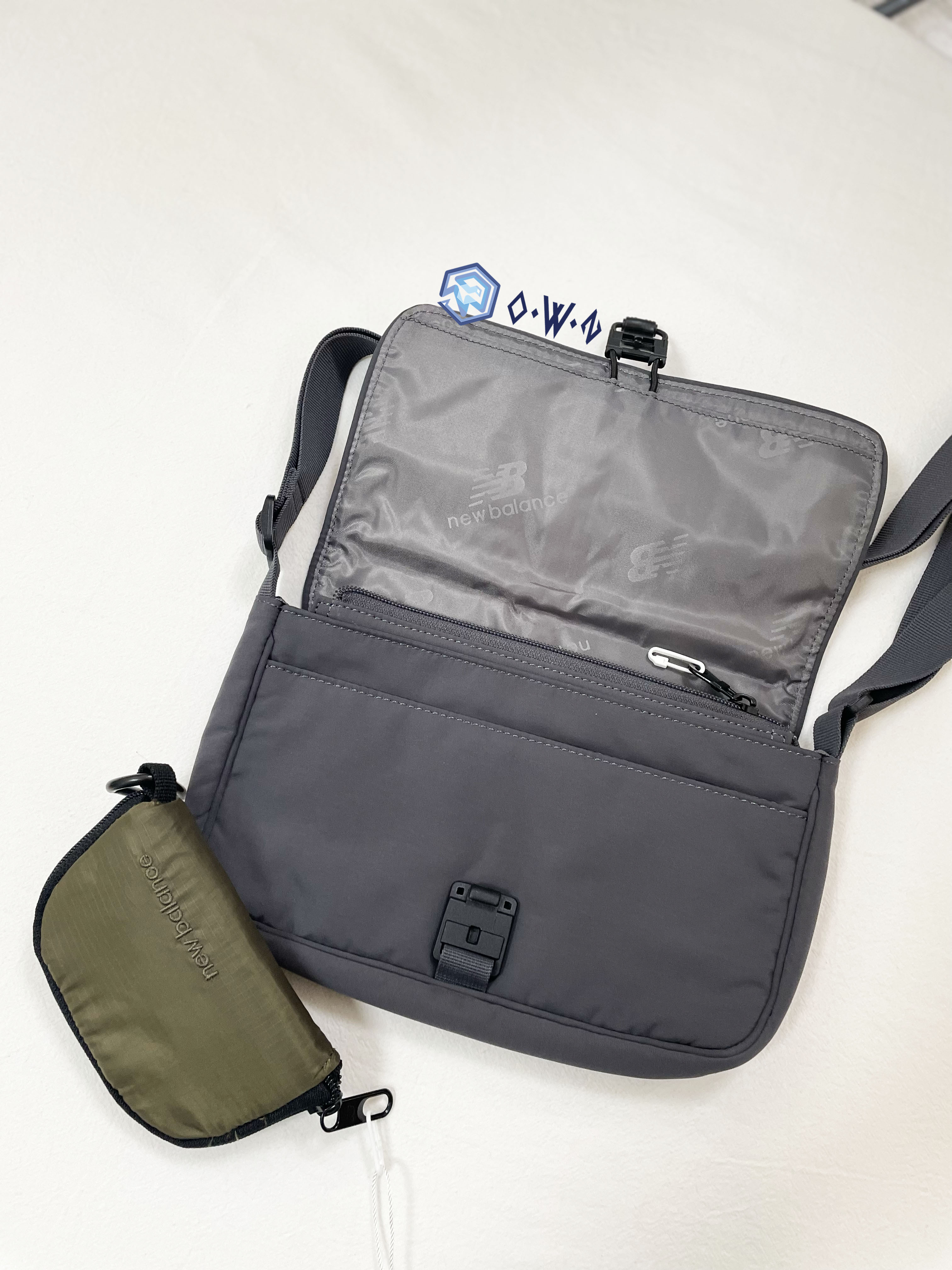【OWN】New Balance 單肩包 側背 小包 腰包 城市機能 韓國限定 雙層 不分男女 鐵灰