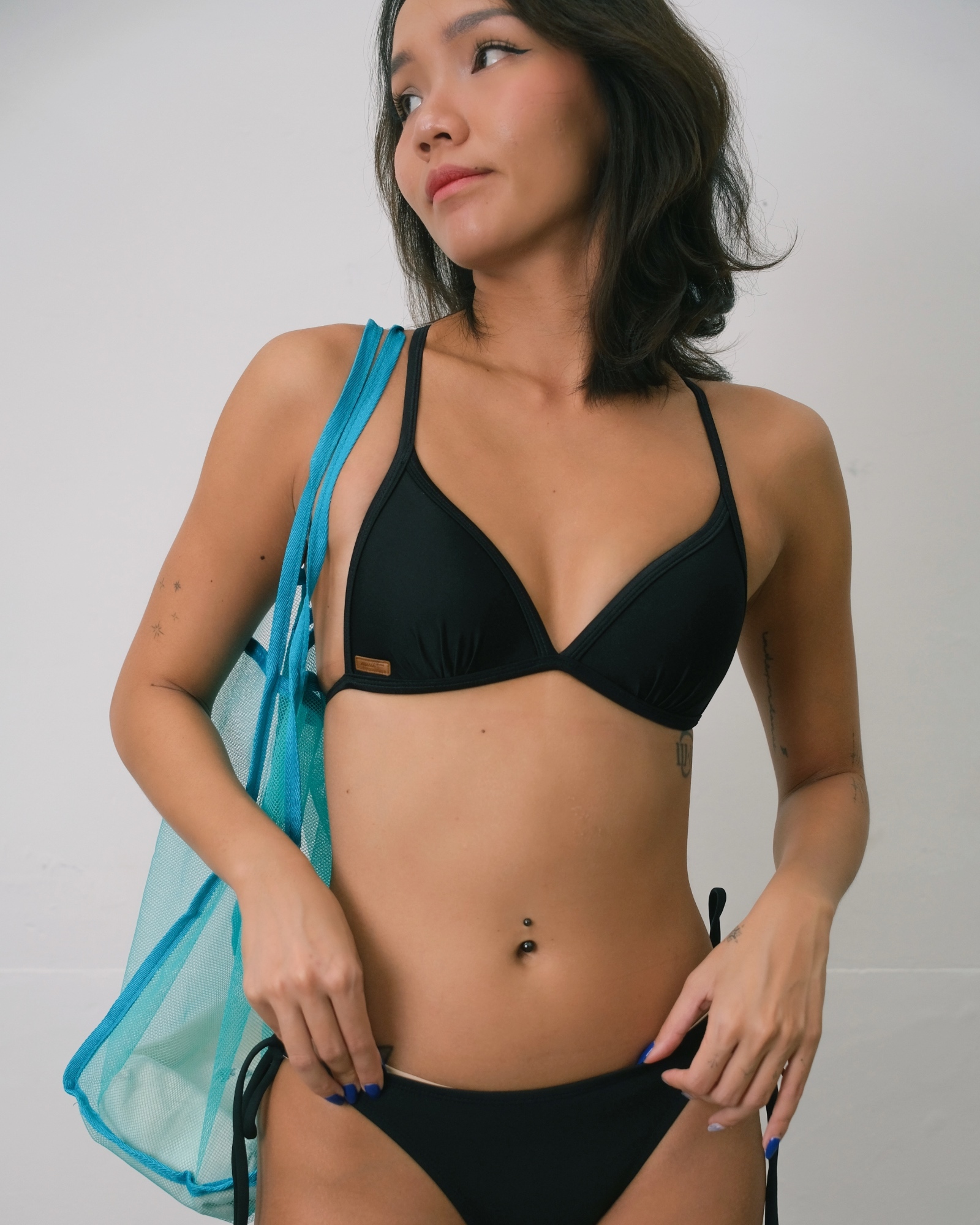 【魅惑素黑】UP系列 三角美胸上衣