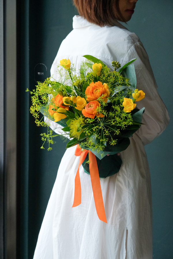 翠露芳草 Verdant Dew Herb｜手綁花束 & 玻璃花瓶