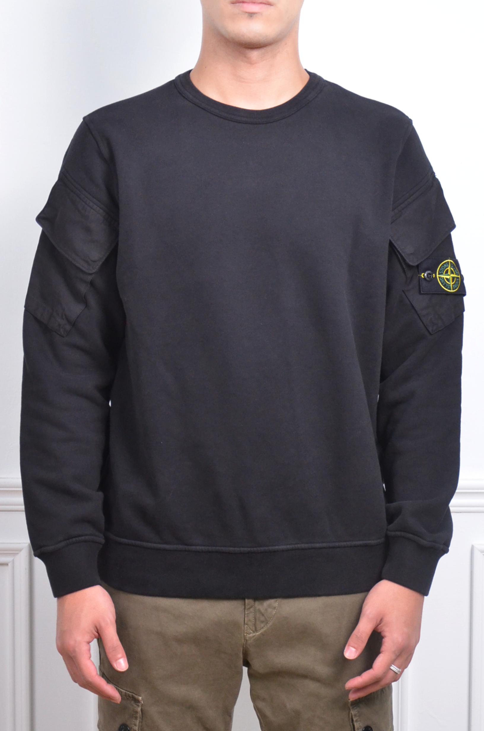 Stone Island 手臂口袋設計大學T【K2S156100008S0A20V0029】