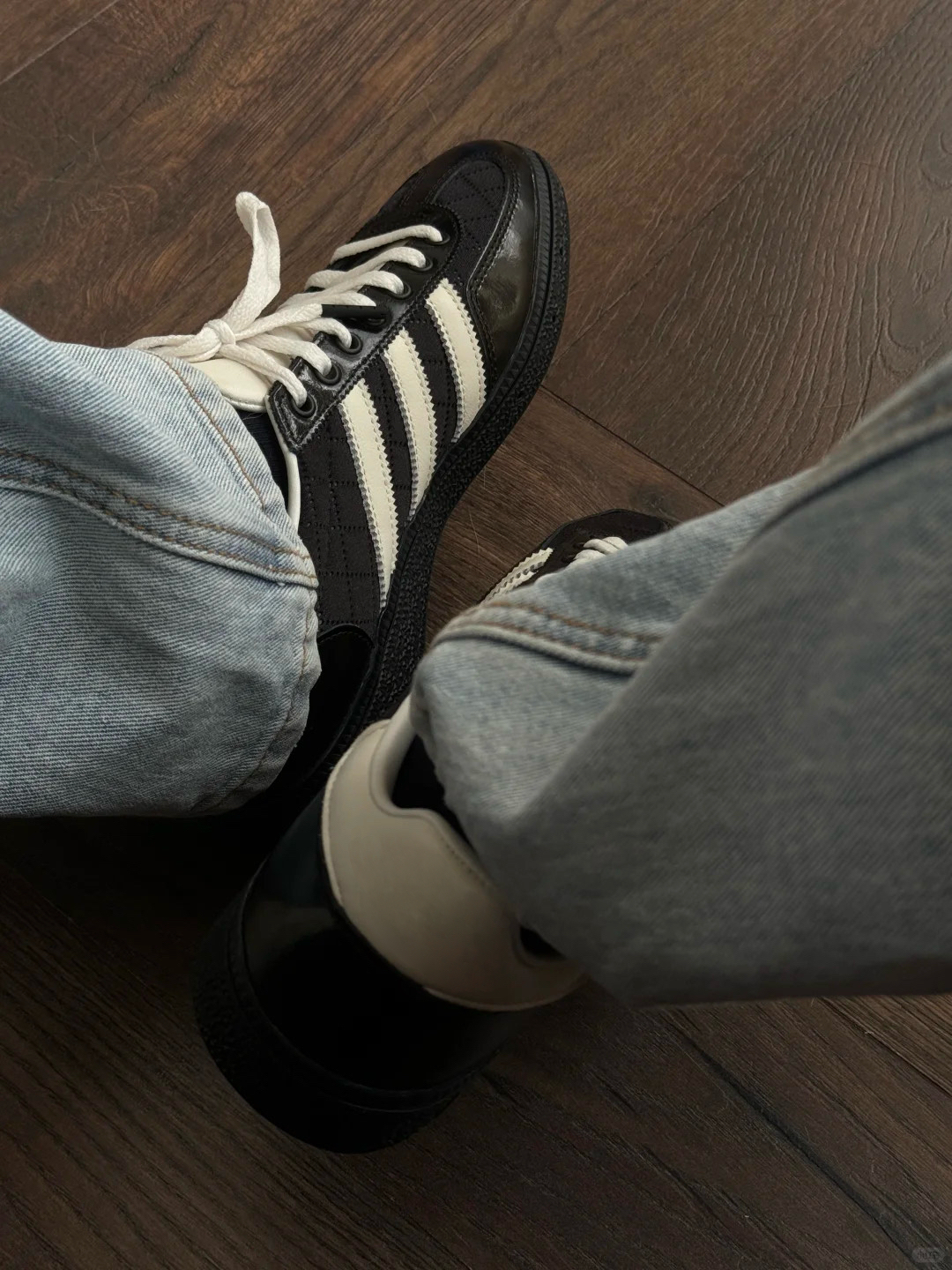 代購-Adidas Originals HandBall Spezial 漆皮 拼接 菱格紋小香風 板鞋 黑白