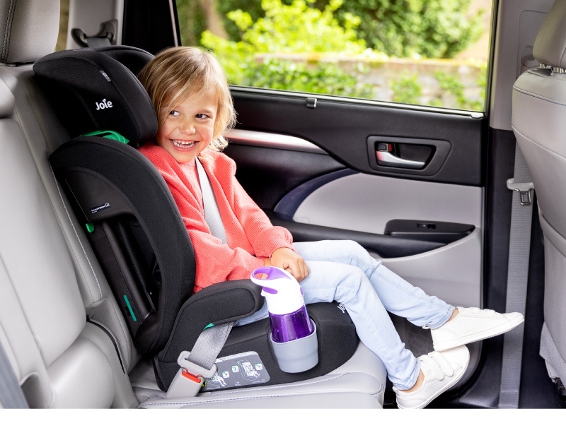 Joie,elevate™ R129 成長型汽座的實拍圖