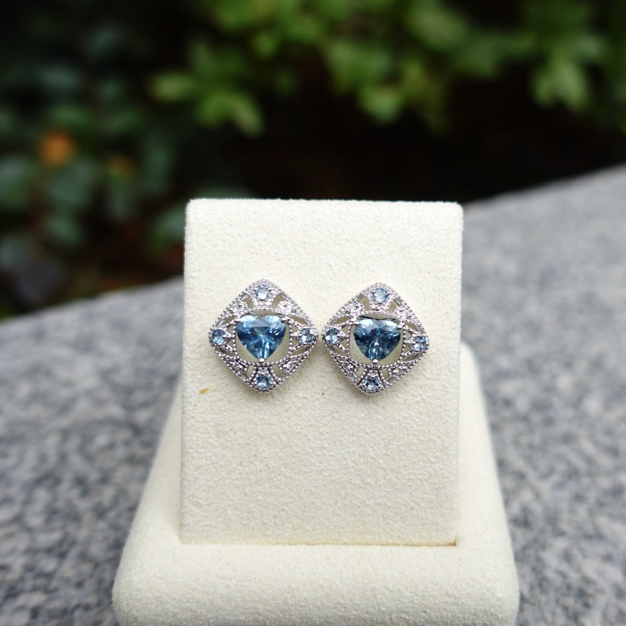 18K金心形海藍寶石鑽石耳環 - 超級聖瑪利亞藍