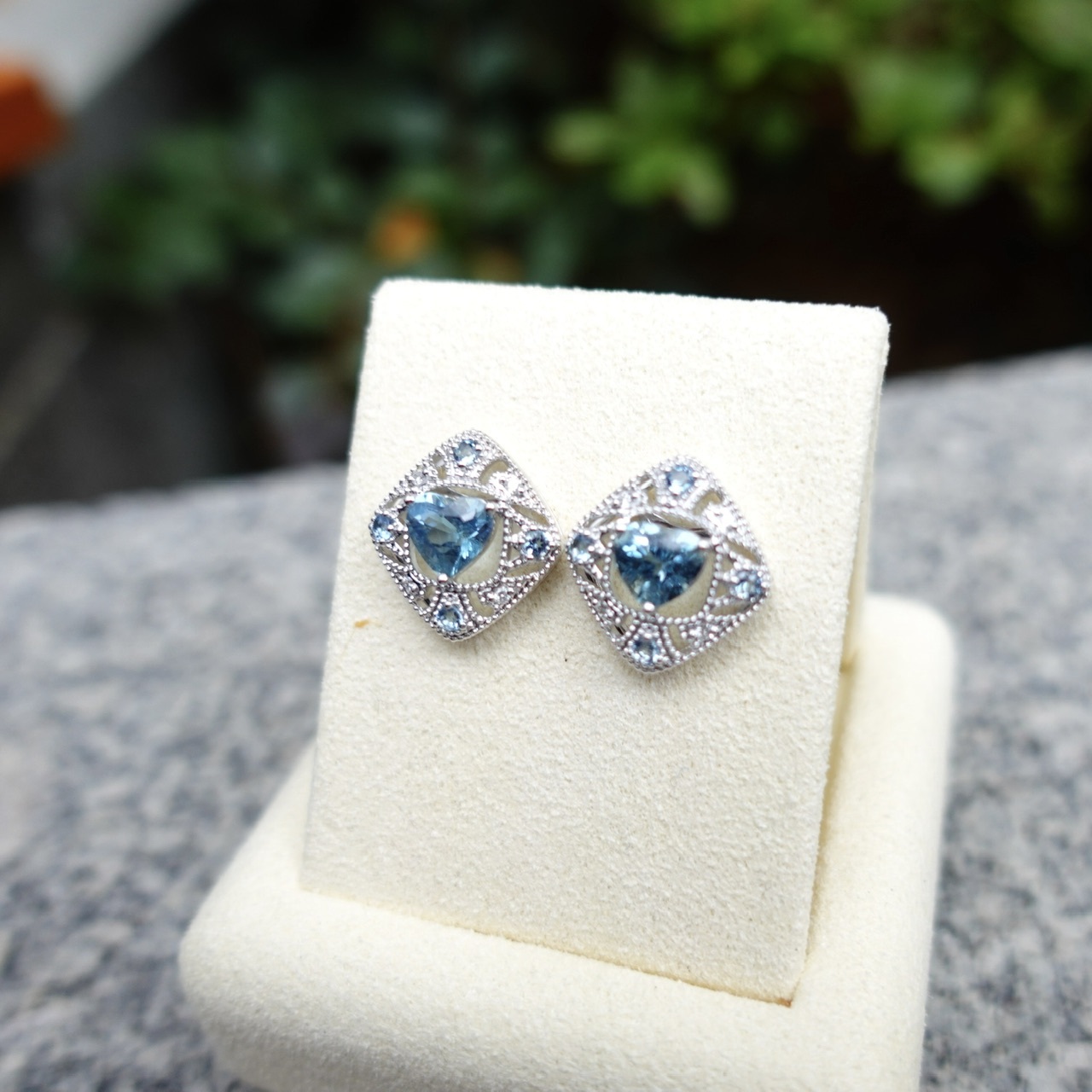 18K金心形海藍寶石鑽石耳環 - 超級聖瑪利亞藍