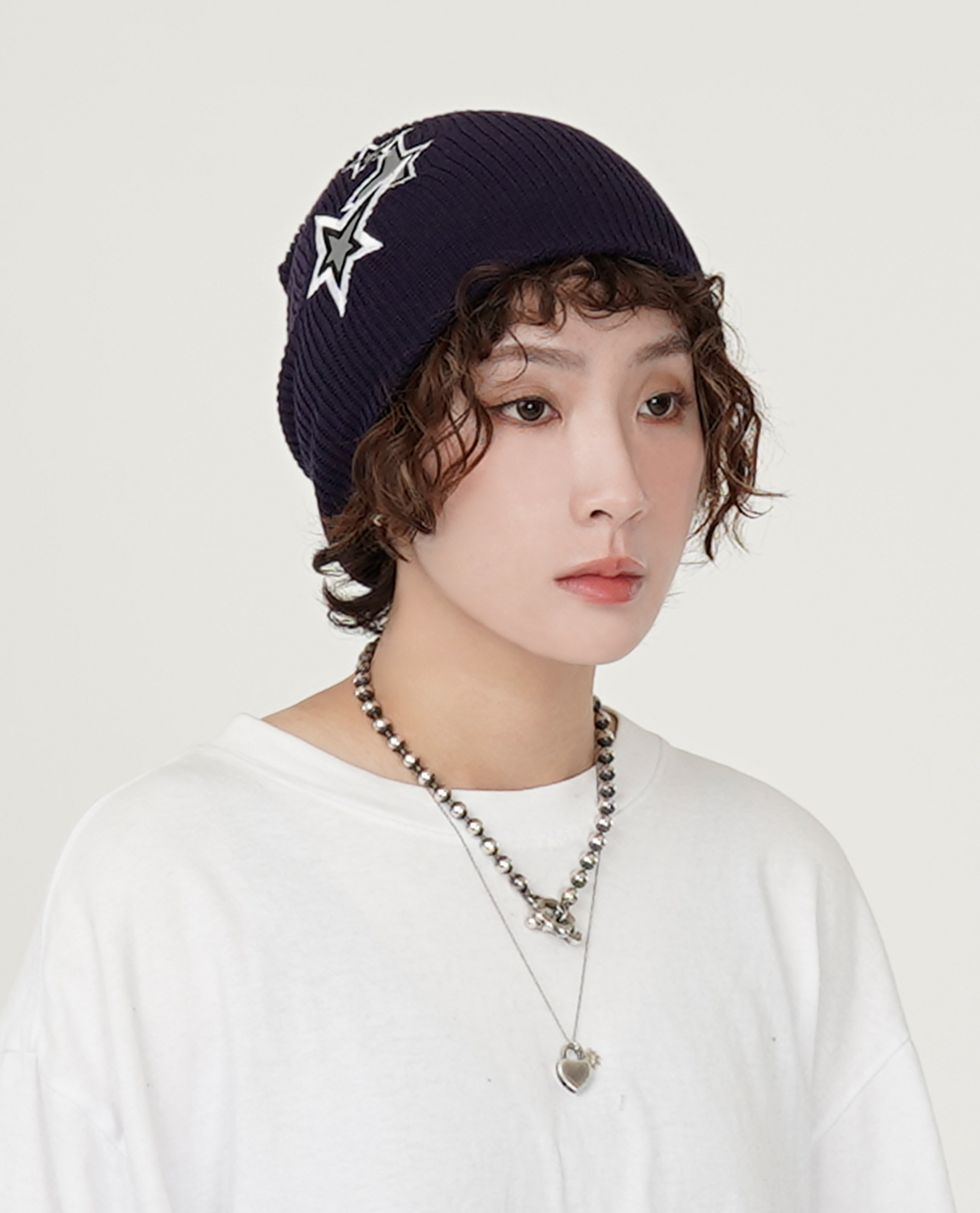 AOI Industry FOUR STAR REVERSIBLE BEANIE - 25FW