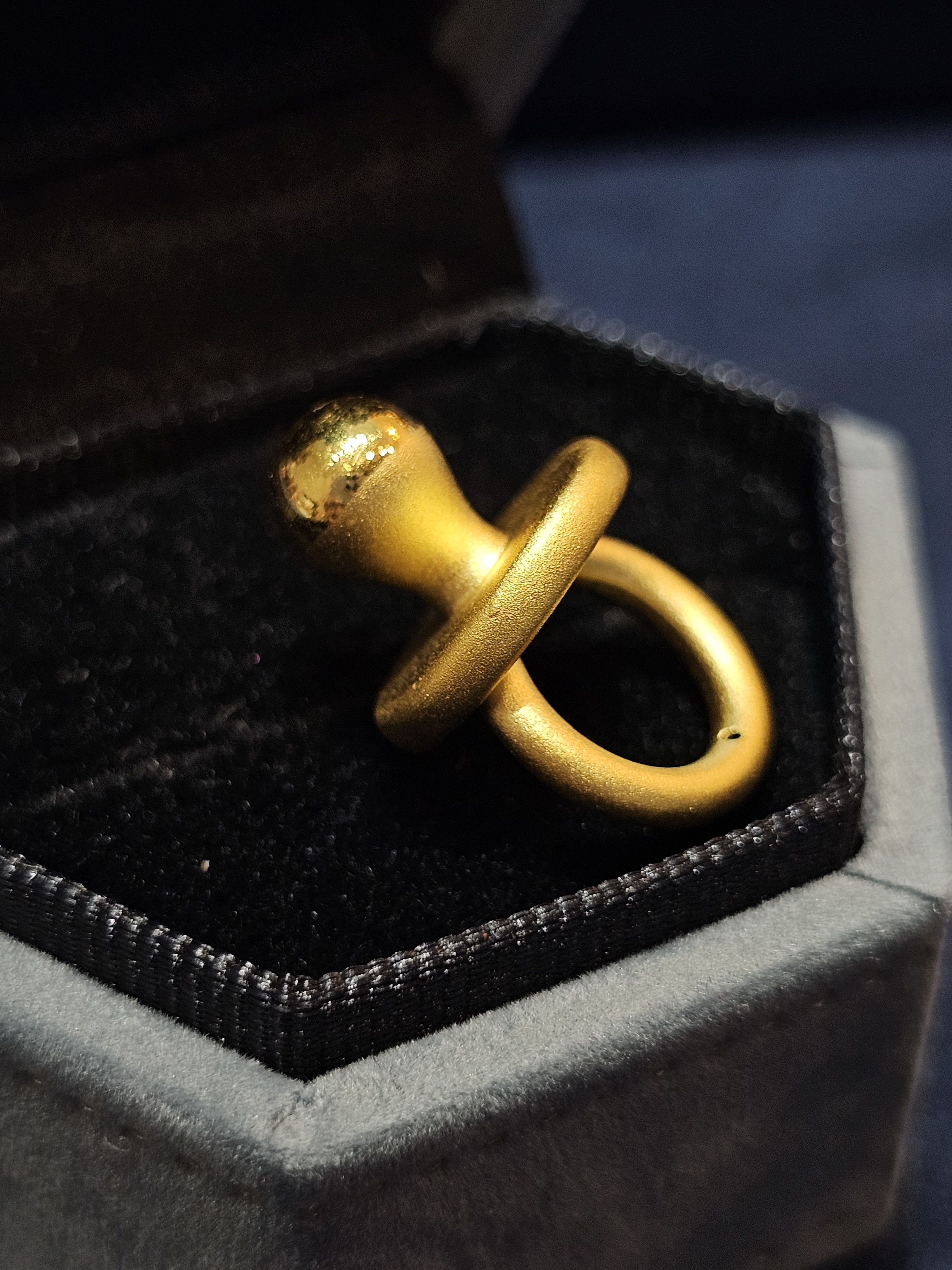 平安奶嘴金吊墜