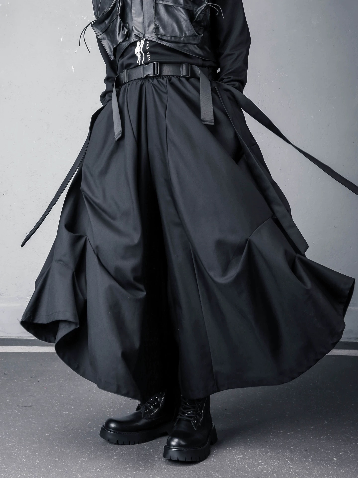 𝙏𝙀𝘾𝙃𝙒𝙀𝘼𝙍 立裁壓武士褶裙褲