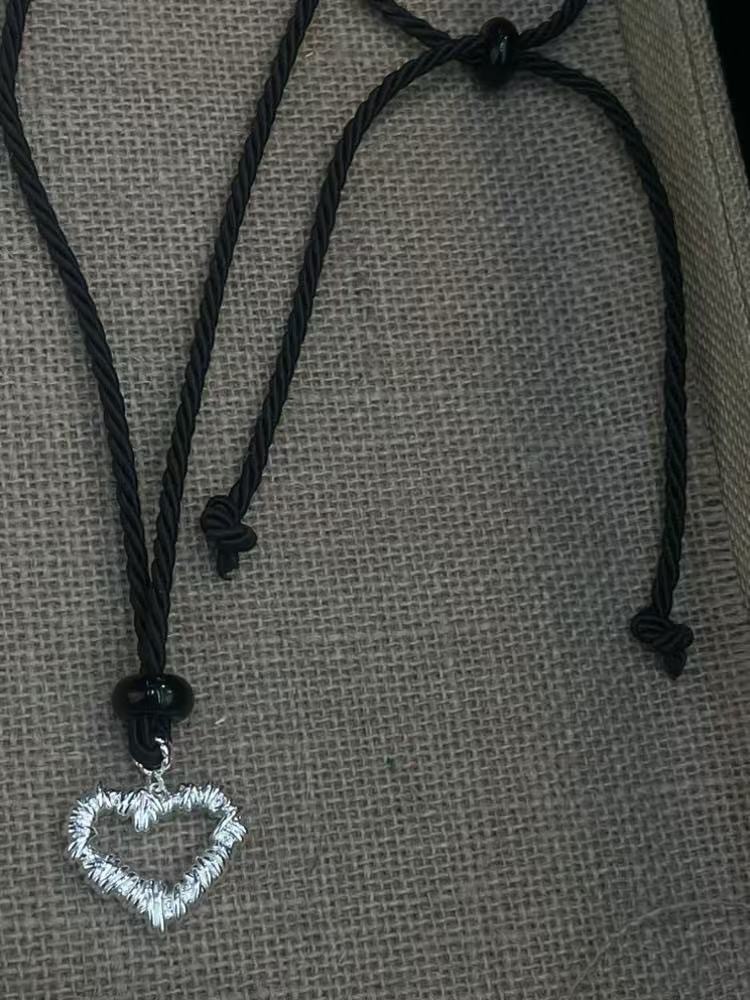 黑繩愛心項鍊