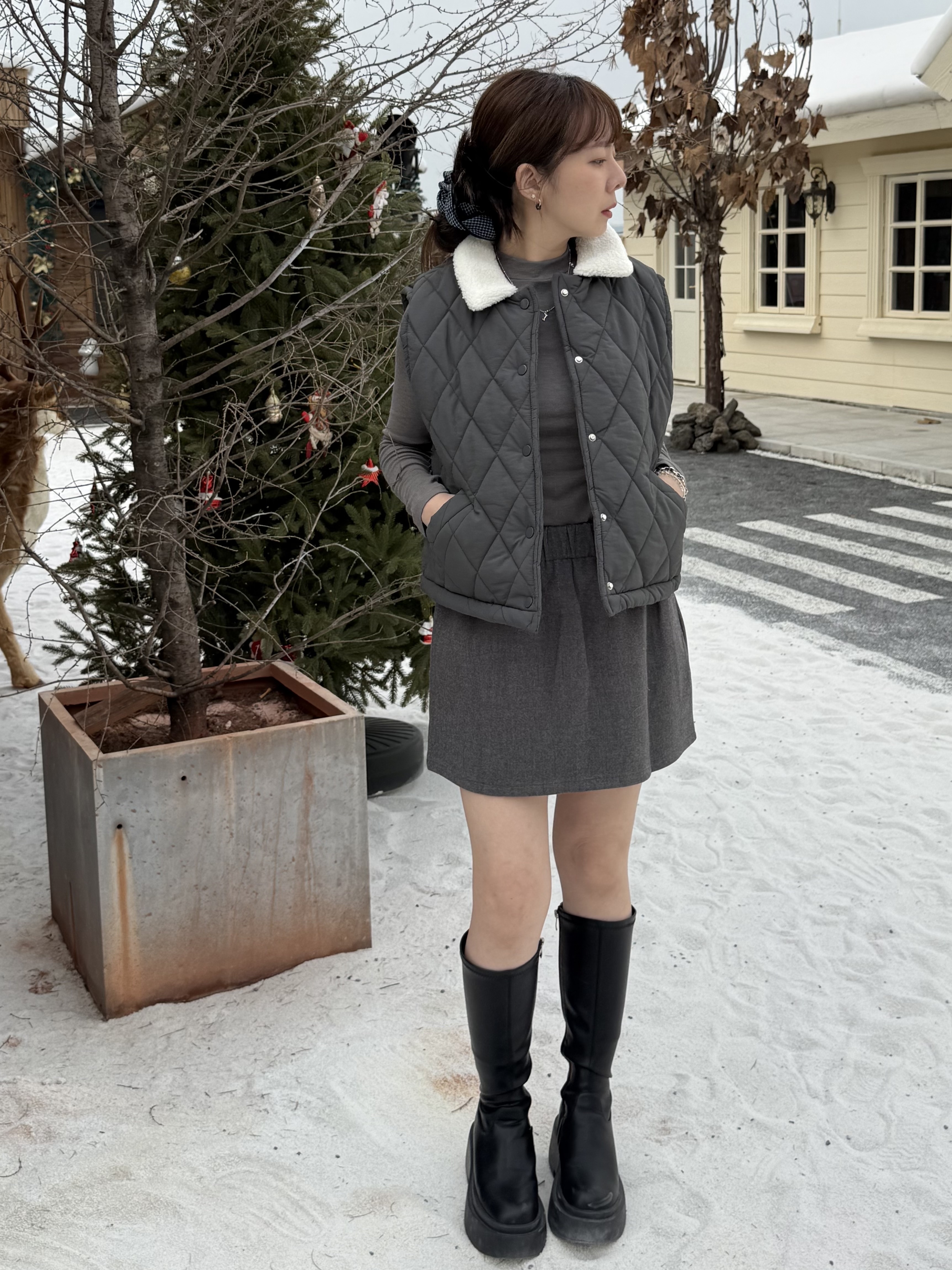 翻領毛毛菱格紋背心