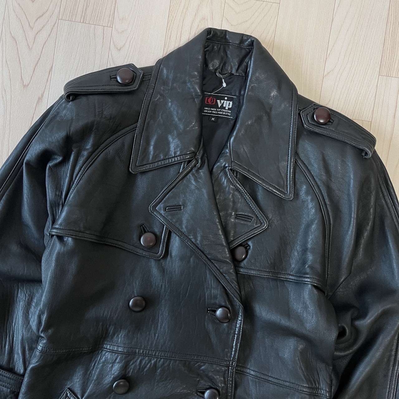 黑色真皮孖襟外套