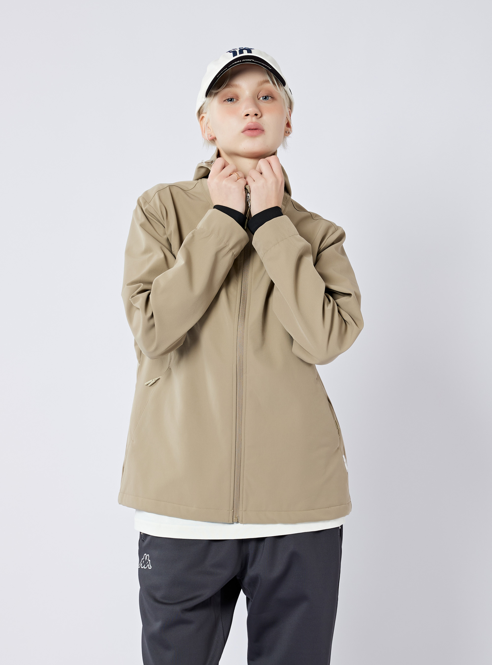 女款 Softshell軟殼風衣外套