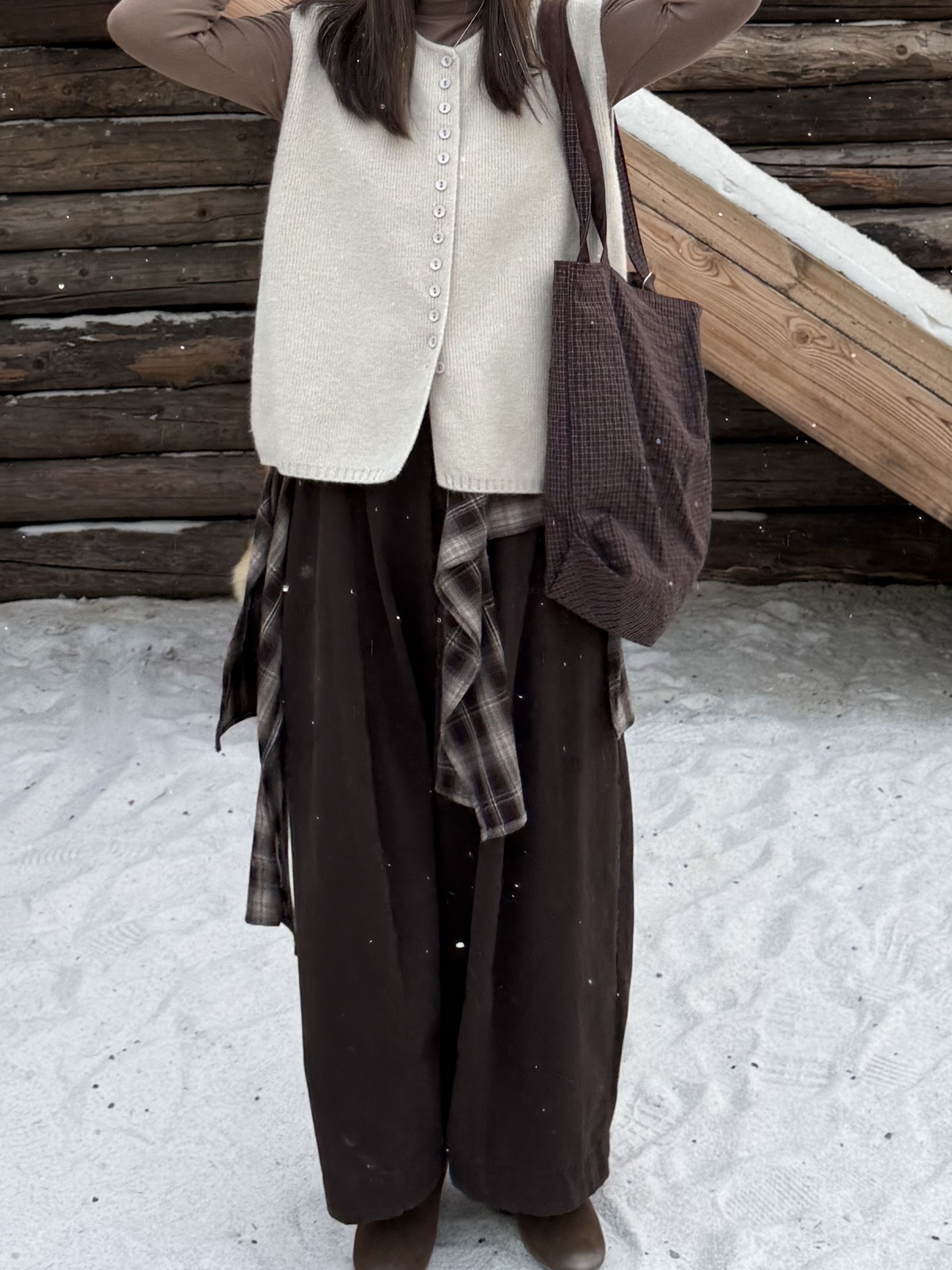 圓領排釦針織背心