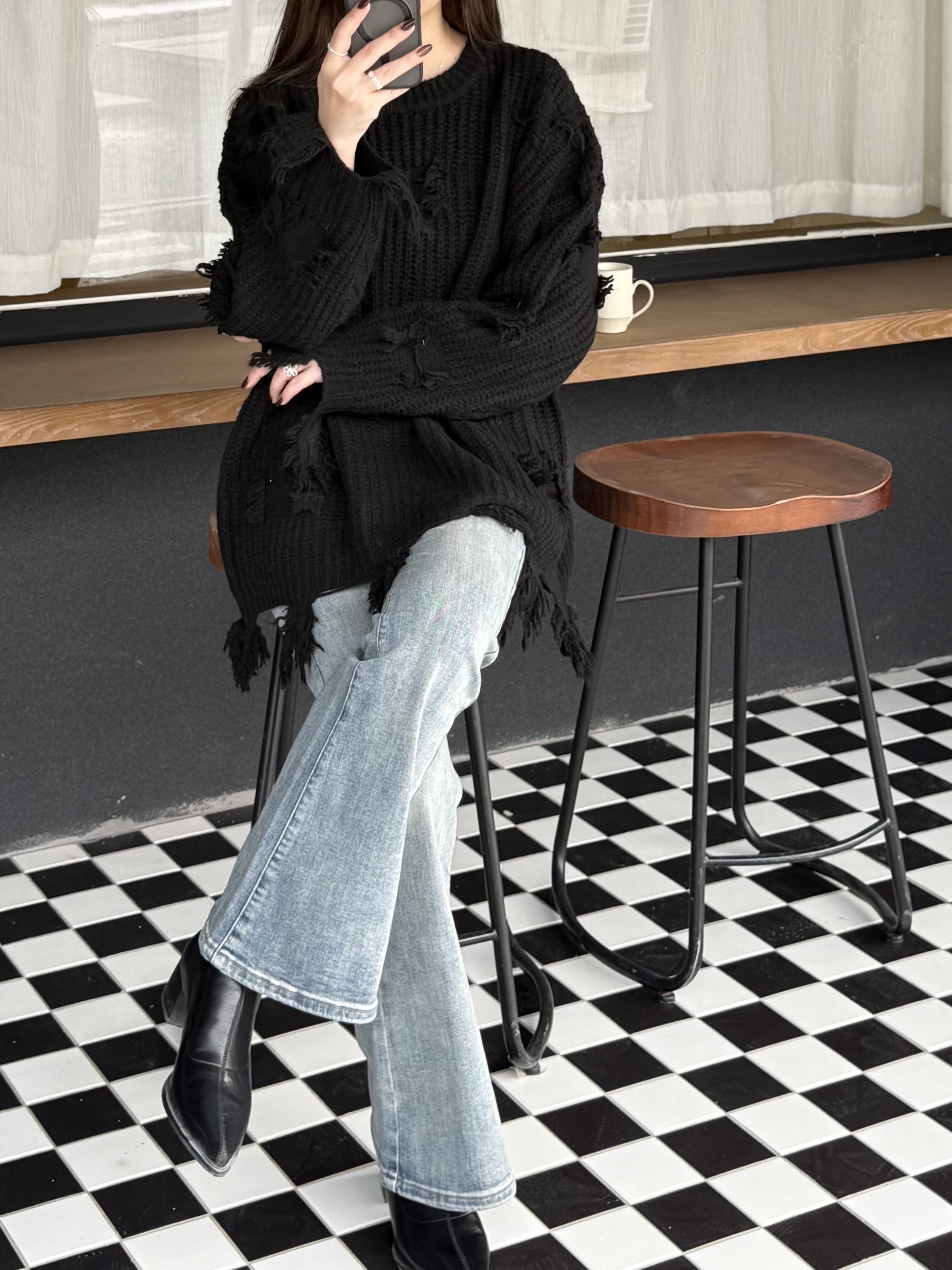 造型不規則寬鬆毛衣